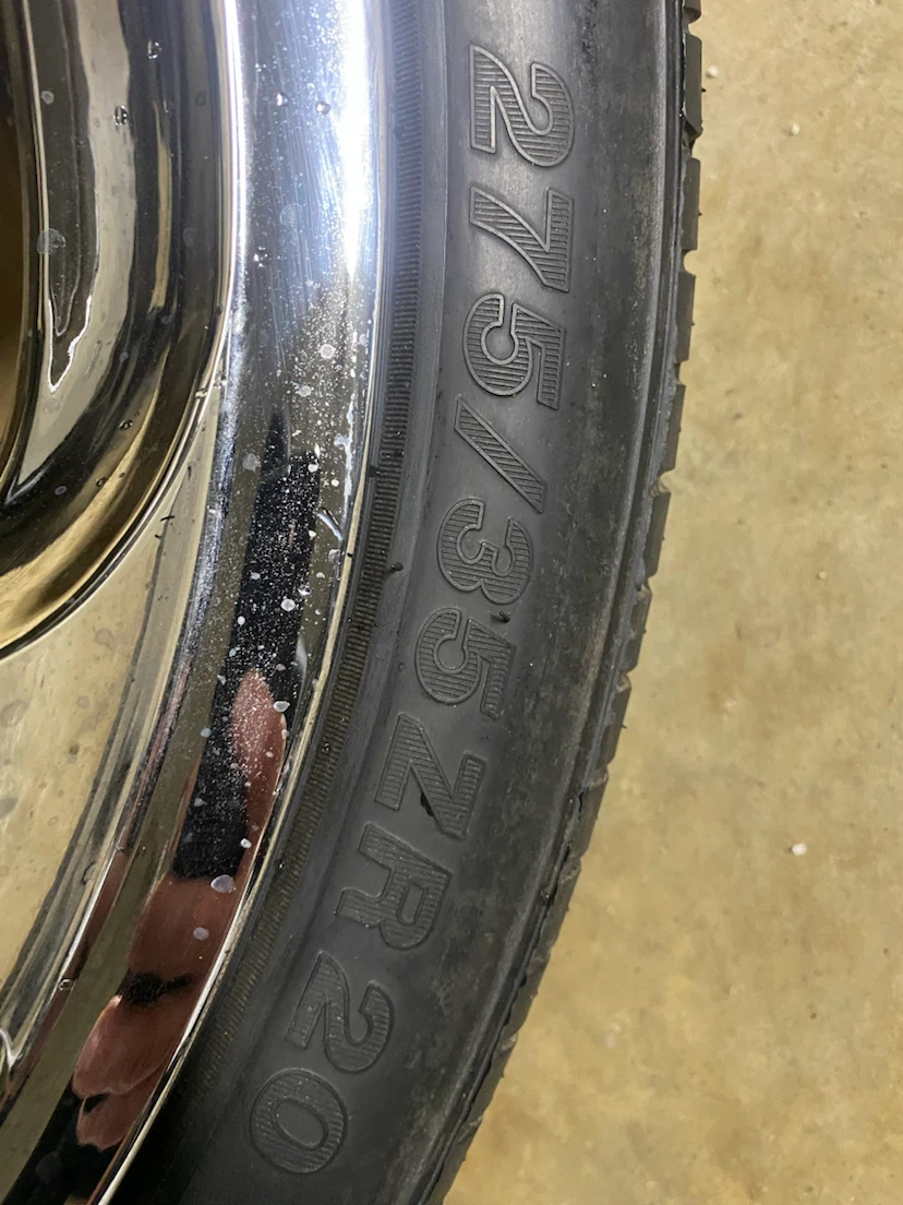 Set of 4 Chrome Rims and Tires 275/35R20 - photo 3