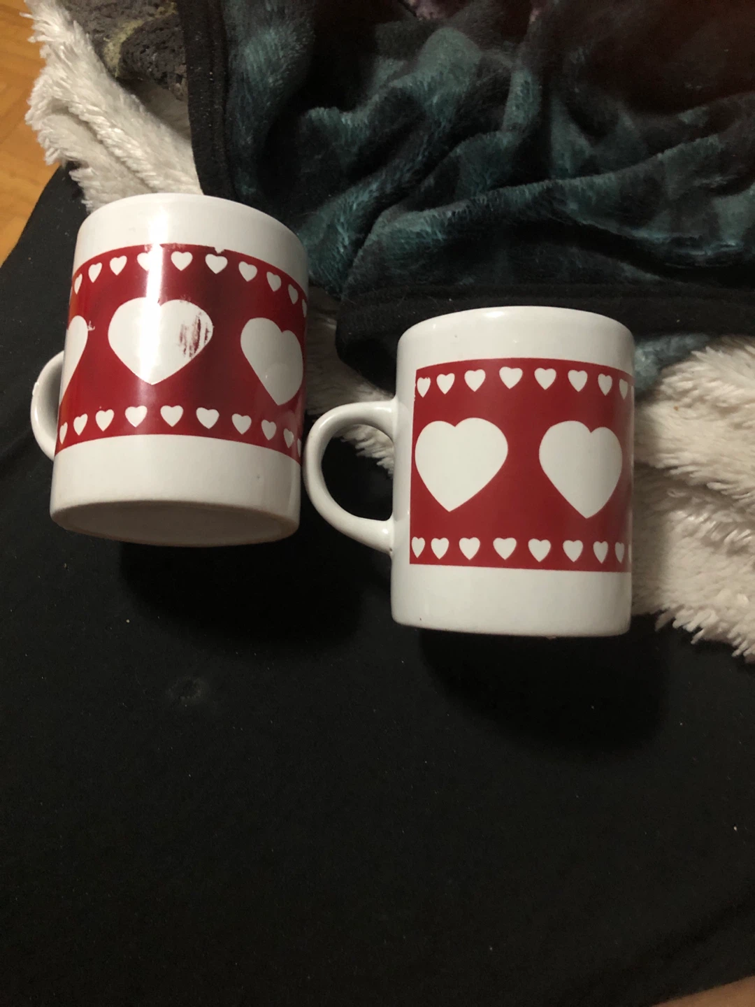 Set of 2 Heart Mugs