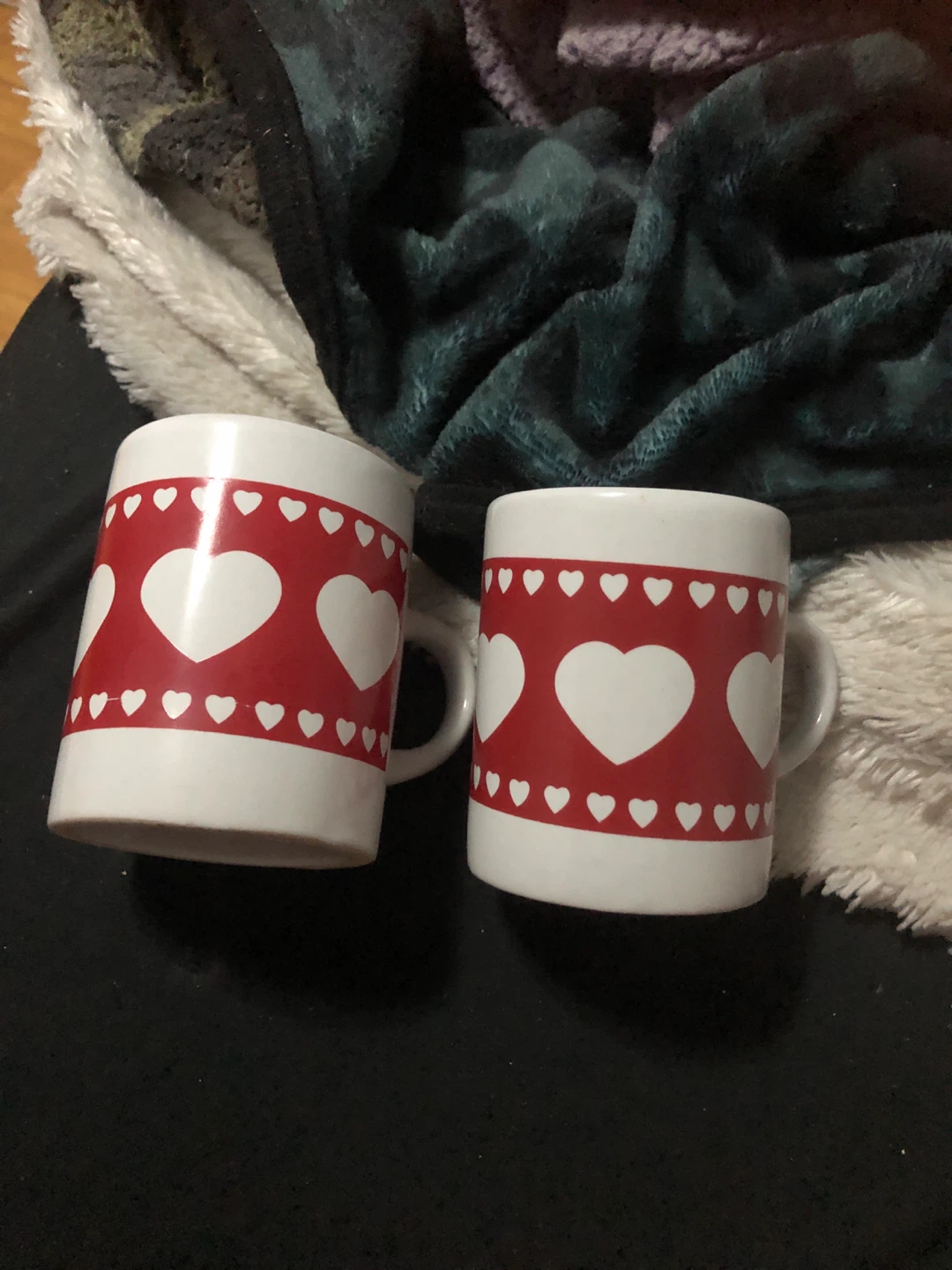 Set of 2 Heart Mugs - photo 2
