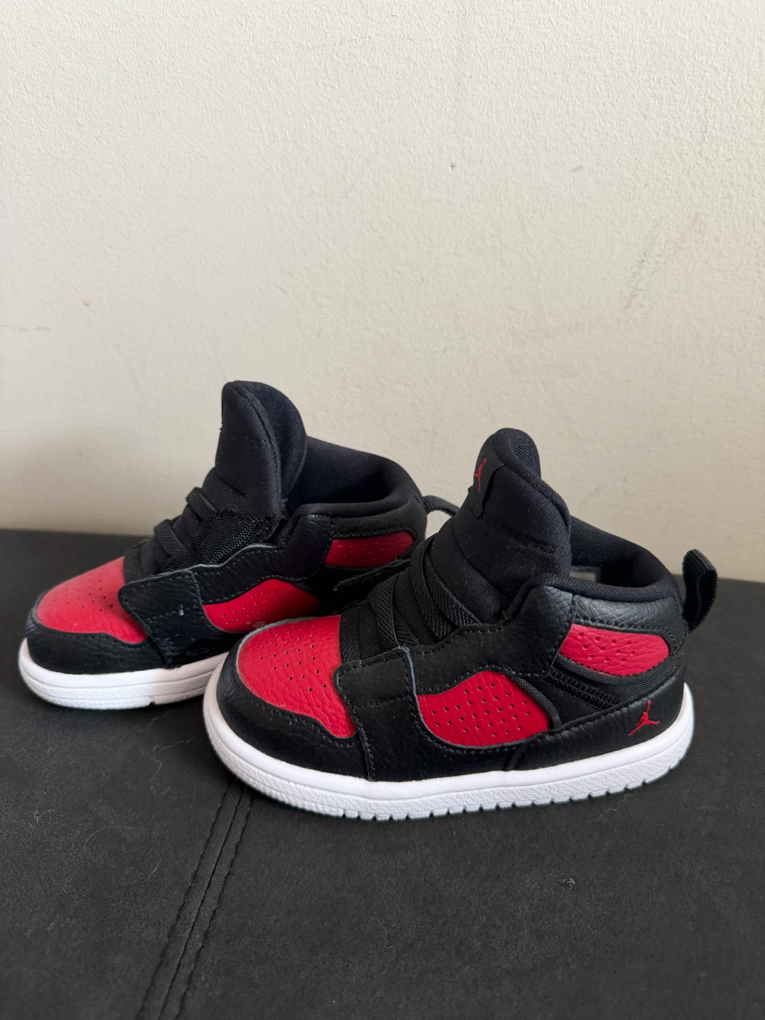 Toddler Boy Jordan size 8c