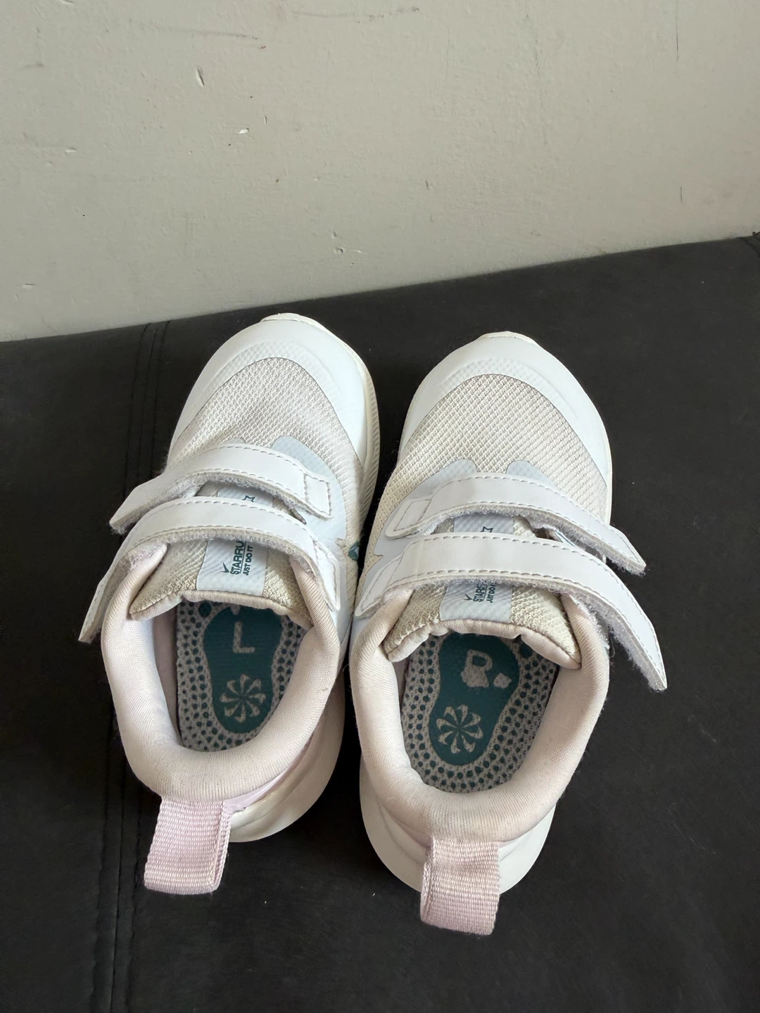 Girl Toddler Nike Running Shoes size 7c