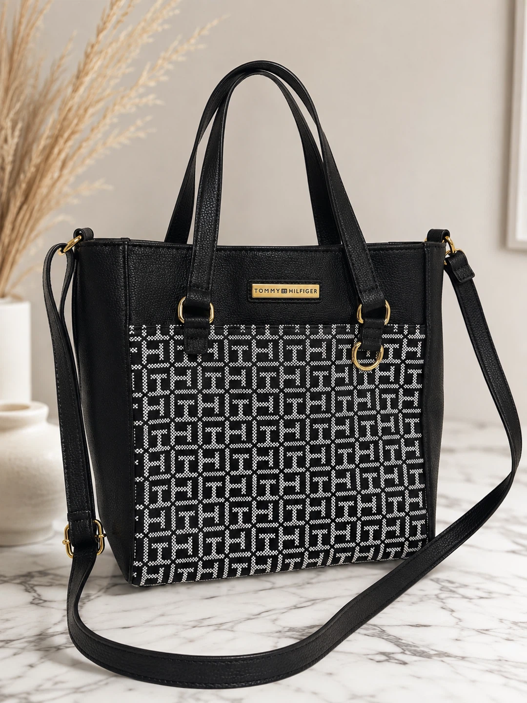 Tommy Hilfiger Tote Bag