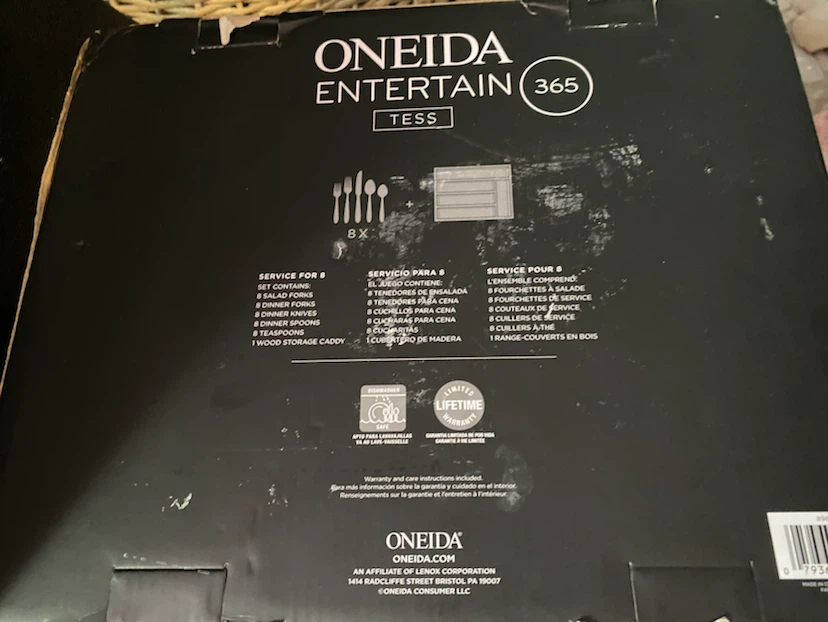 Oneida Entertain 365 Tess 40-Piece Flatware Set with Wood Caddy - photo 2