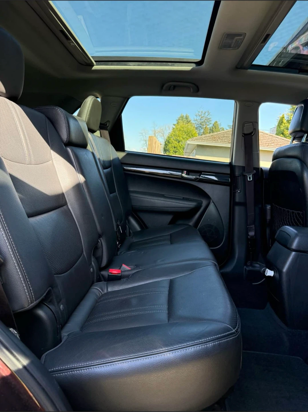 Car Interior with Heated Seats and Sunroof - photo 4