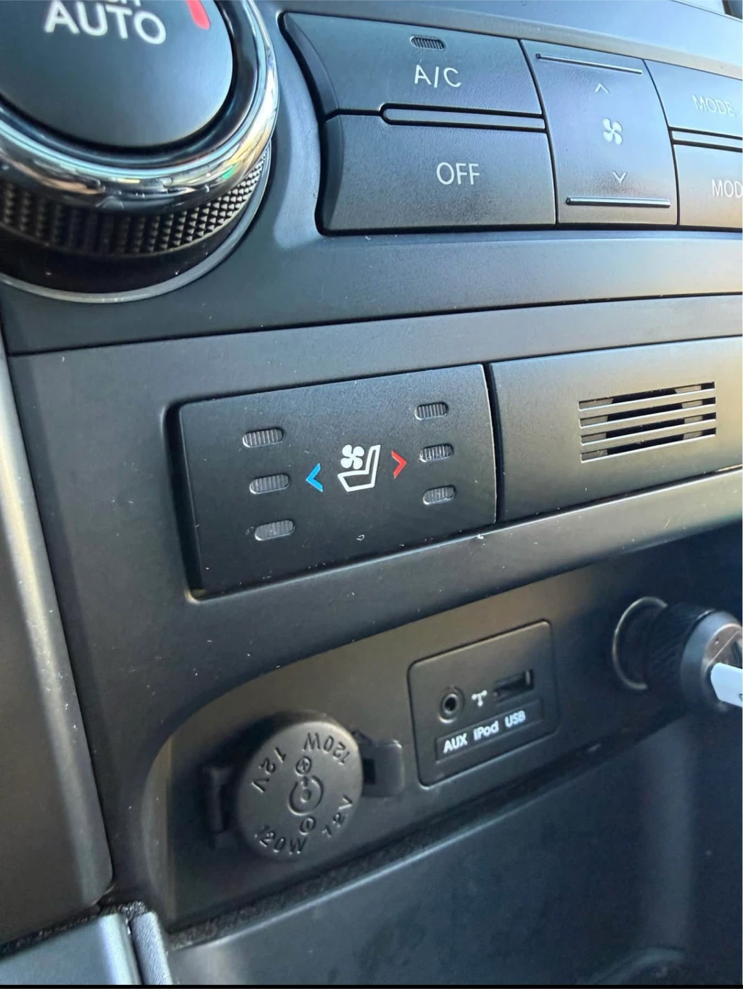 Car Interior with Heated Seats and Sunroof - photo 5