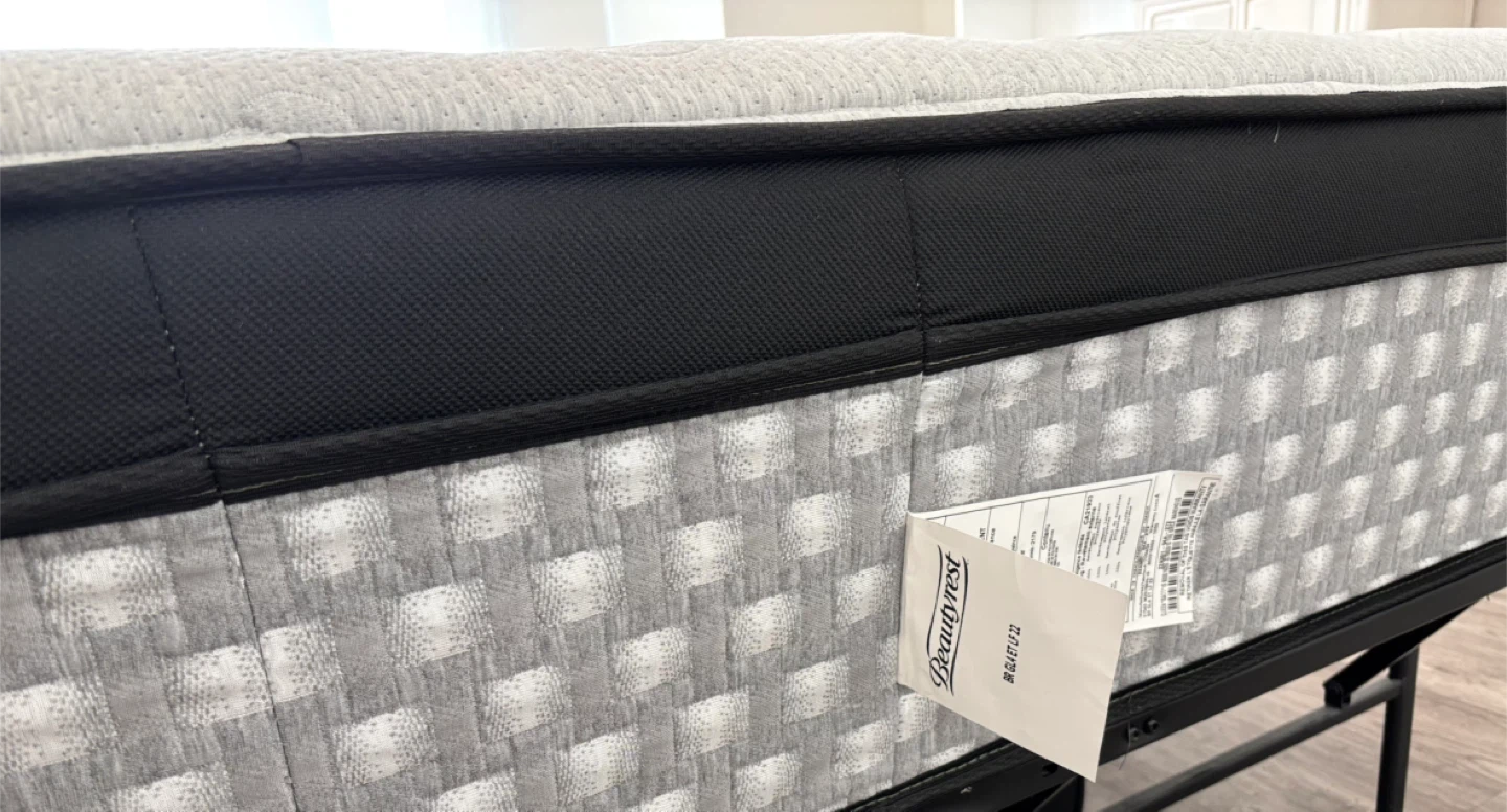 Beautyrest Queen Mattress and Metal Bed Frame - photo 4