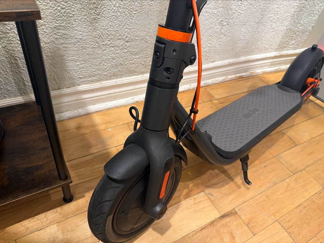 Ninebot Electric Scooter F40 400$