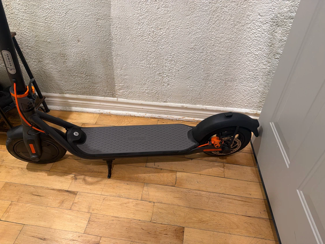 Ninebot Electric Scooter F40 400$ - photo 5