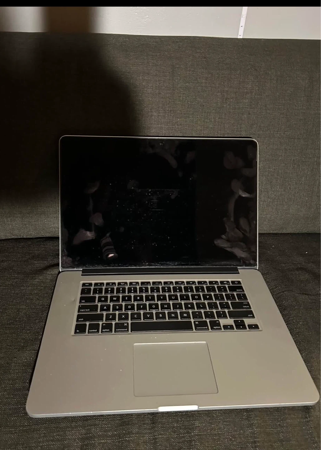 Apple MacBook Pro Laptop