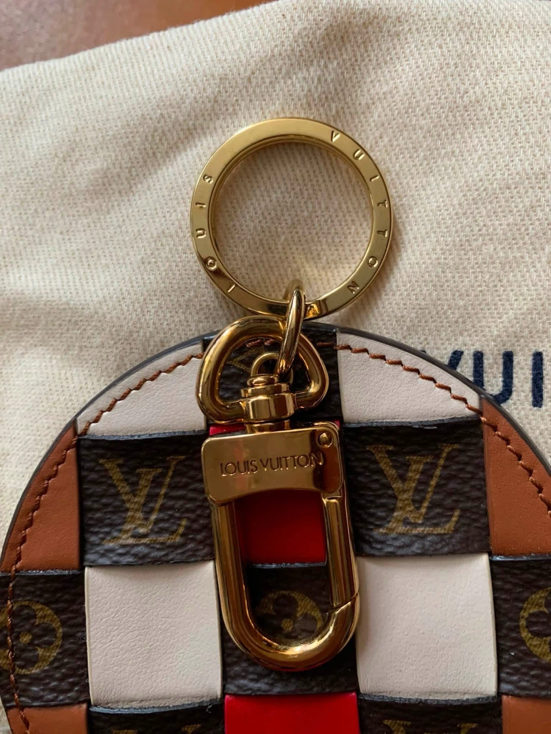 LV Bag Charm / Key Holder - photo 4
