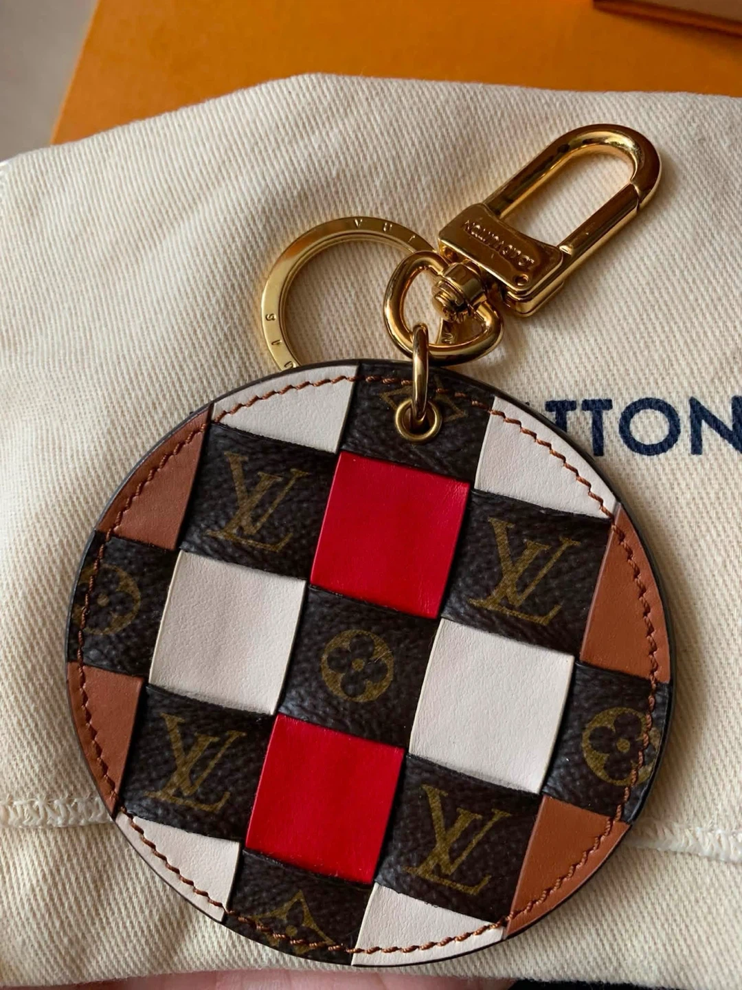 LV Bag Charm / Key Holder - photo 5