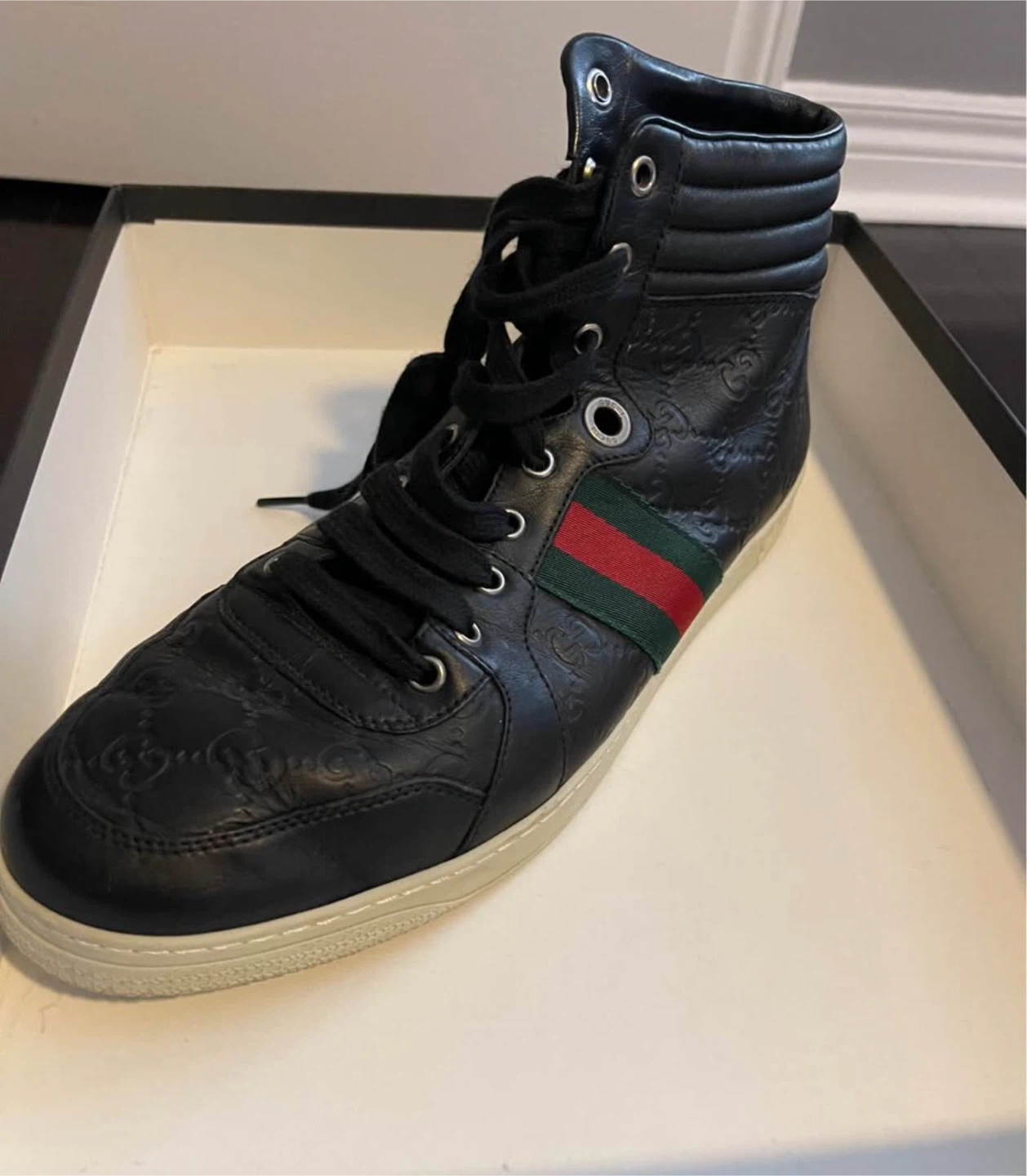 Gucci authentic men’s size 10 shoes great condition - photo 2