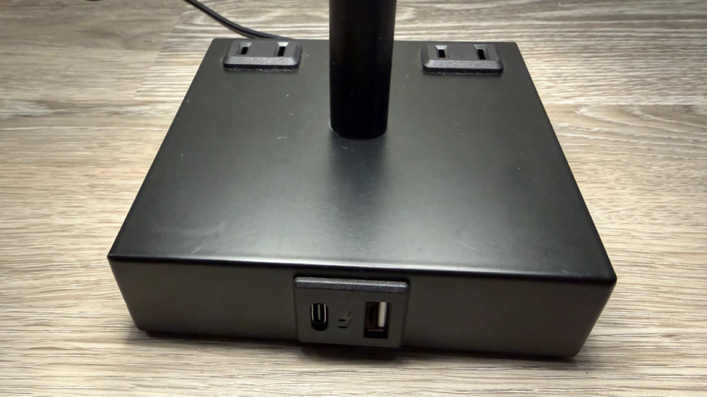 Table Lamp with USB C + A Charging Ports and AC Outlets - photo 4