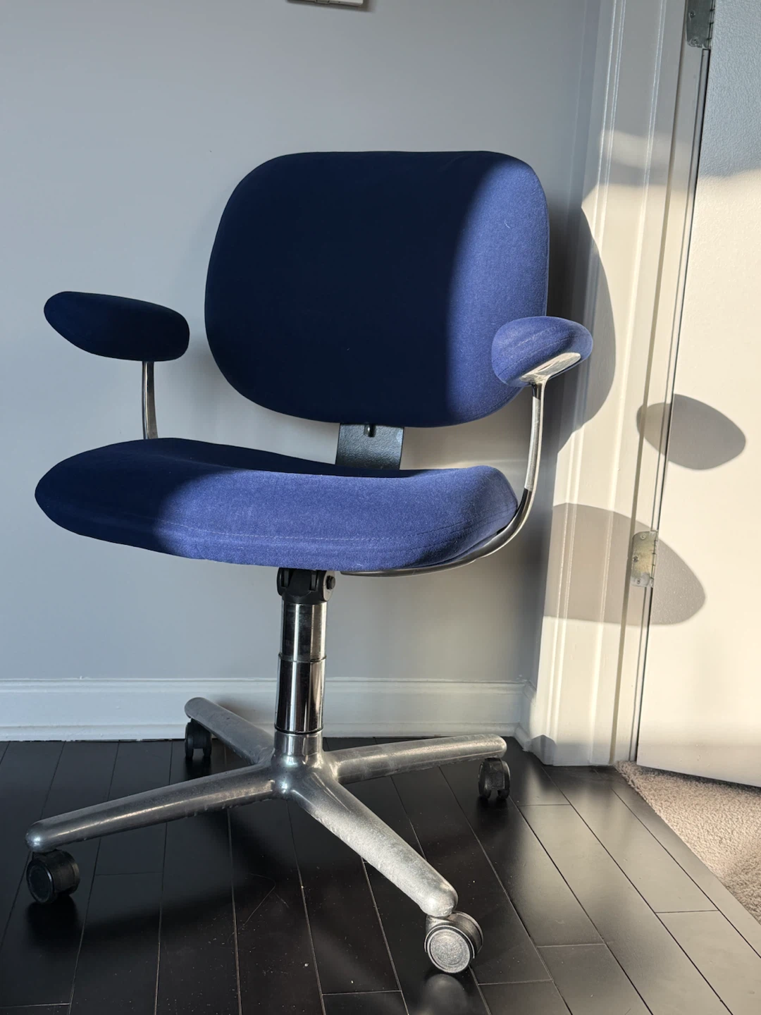Vintage Herman Miller Ergon 2 Chair - $200