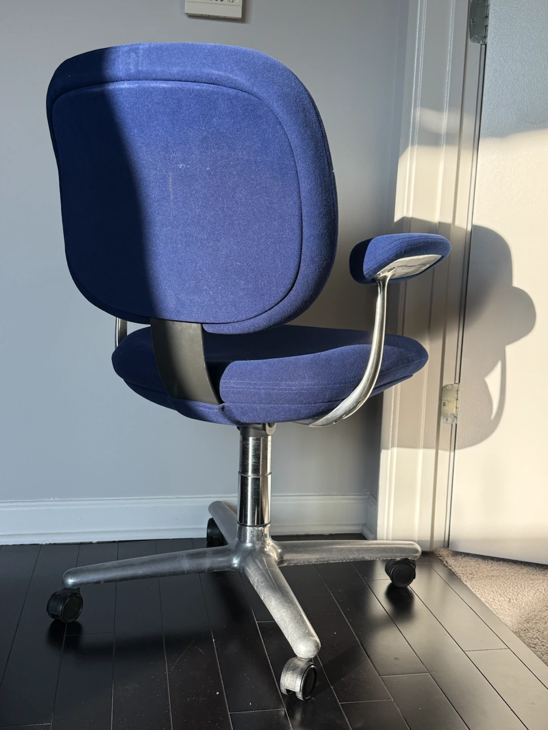 Vintage Herman Miller Ergon 2 Chair - $200 - photo 3