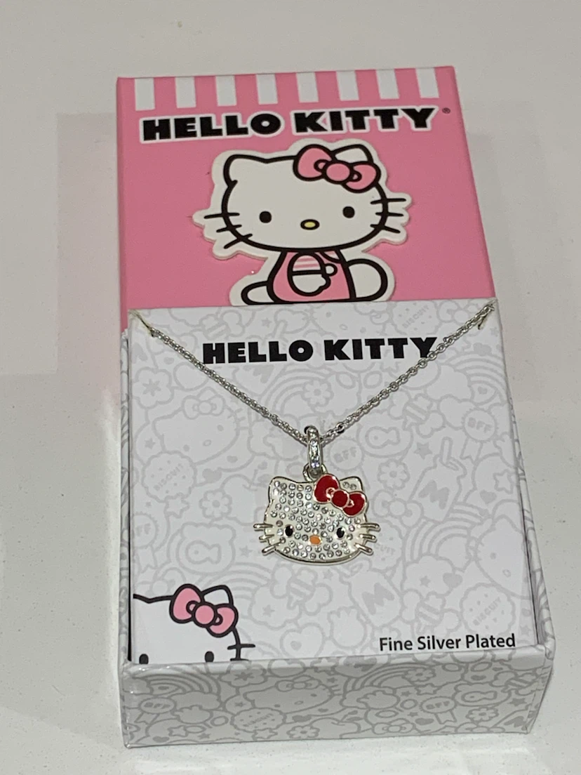💗 Preowned  Hello Kitty Crystal Necklace & Earrings   💗