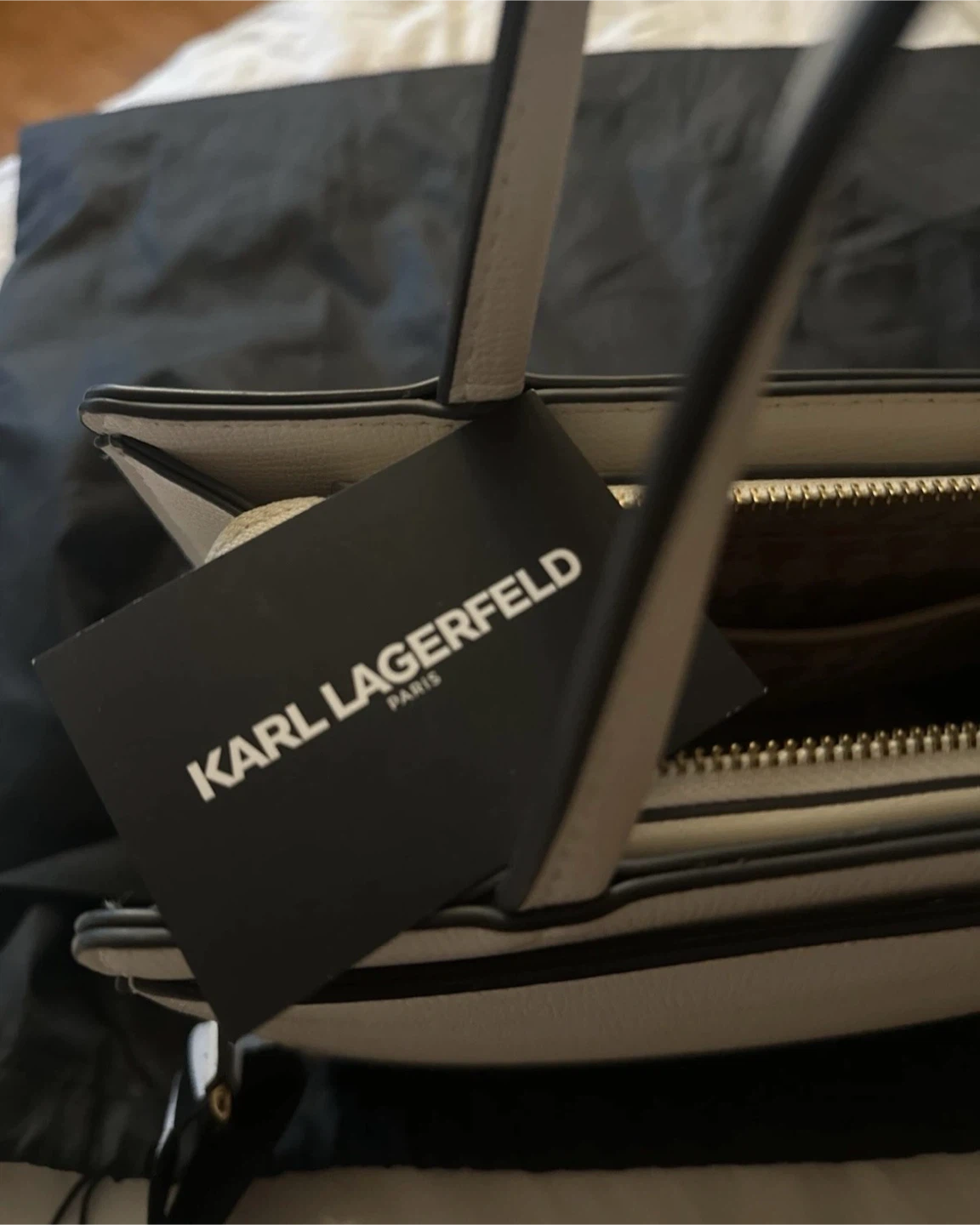 Karl Lagerfeld Paris White Tote Bag with Charms - photo 3