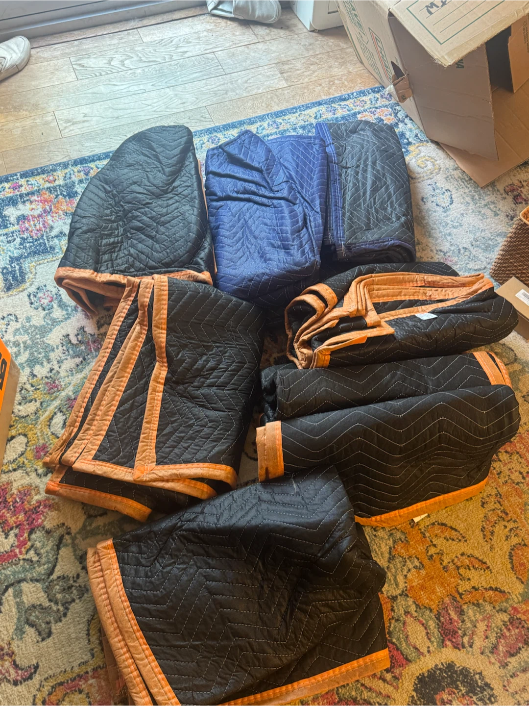 10 Moving Blankets