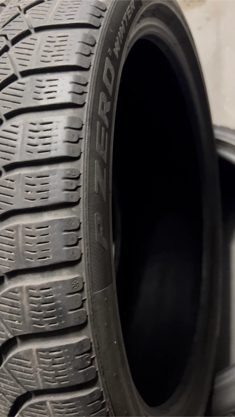 2 Pirelli P Zero Winter Tire