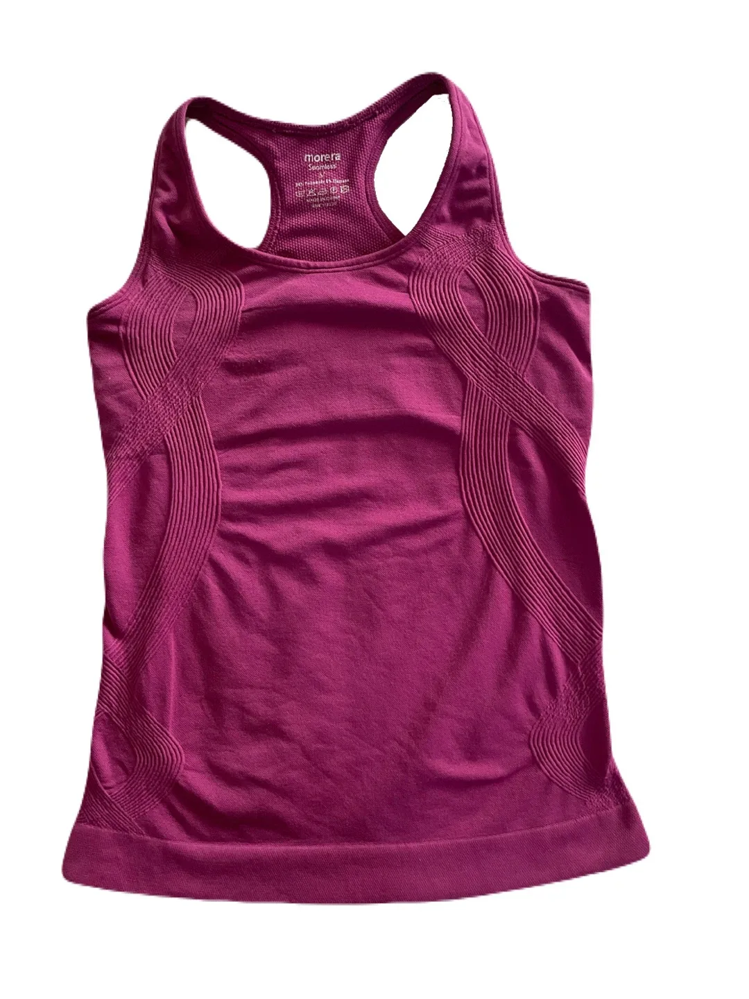 Morera women’s medium tank, racerback, workout, magenta