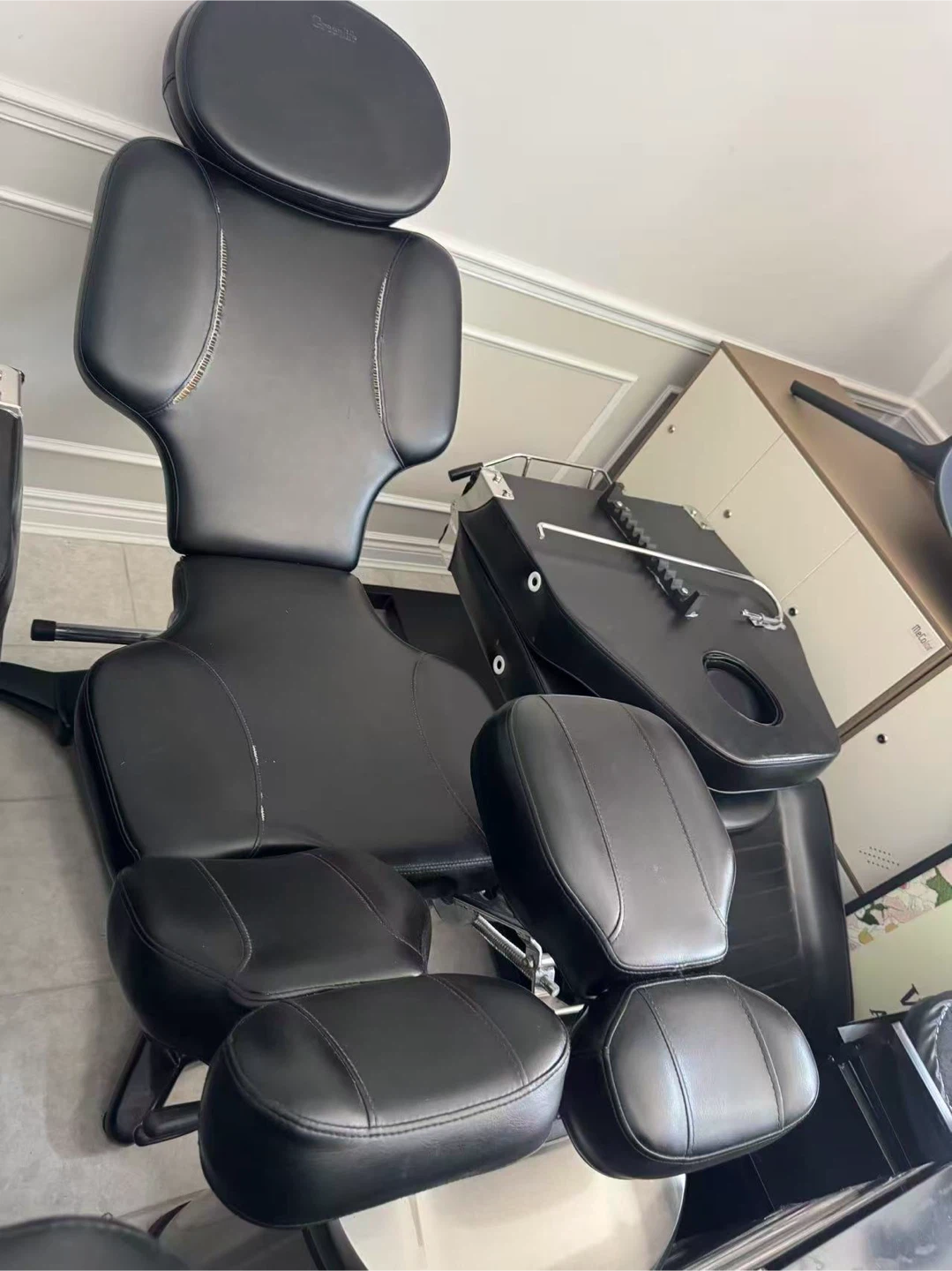 Black Medical Chair / Recliner