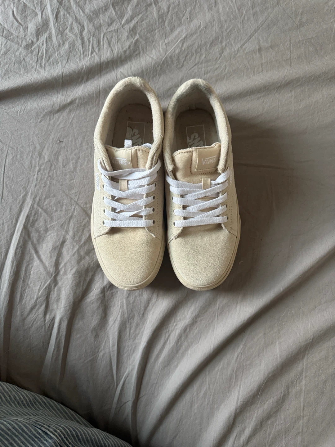 Vans Women's Cream Suede Sneakers - photo 4