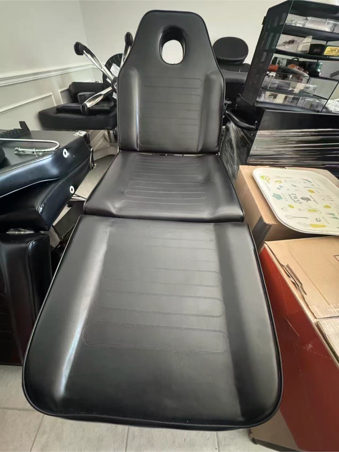 Black Tattoo Chair with Face Hole
