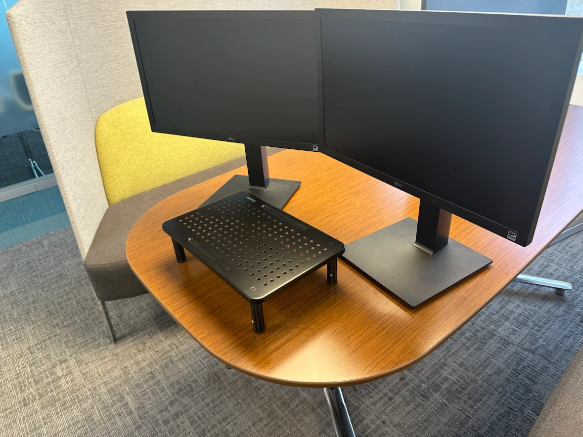 2 Brand New LG Monitors in Box - photo 3