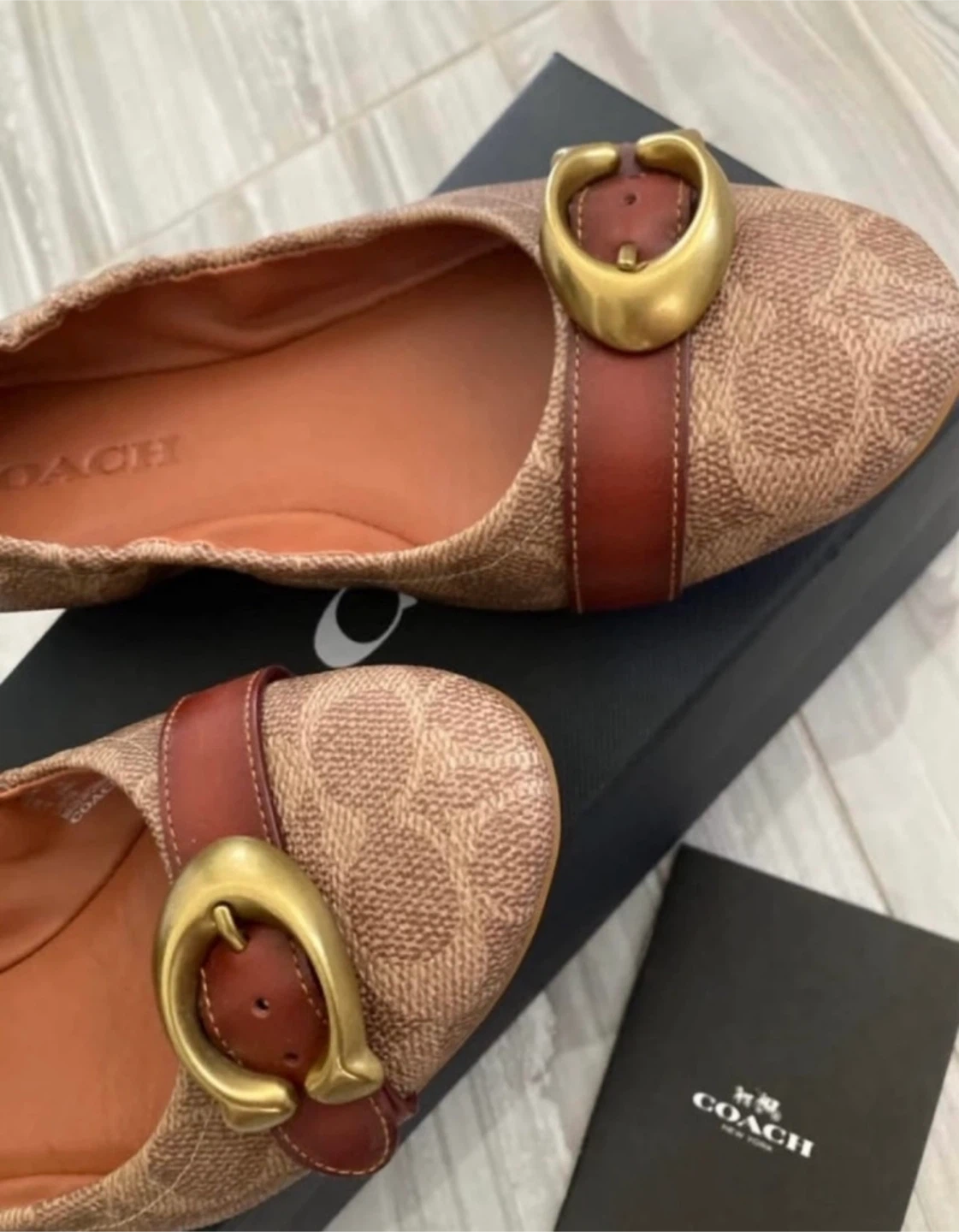 Coach Signature Ballet Flats - Size 7 - photo 3