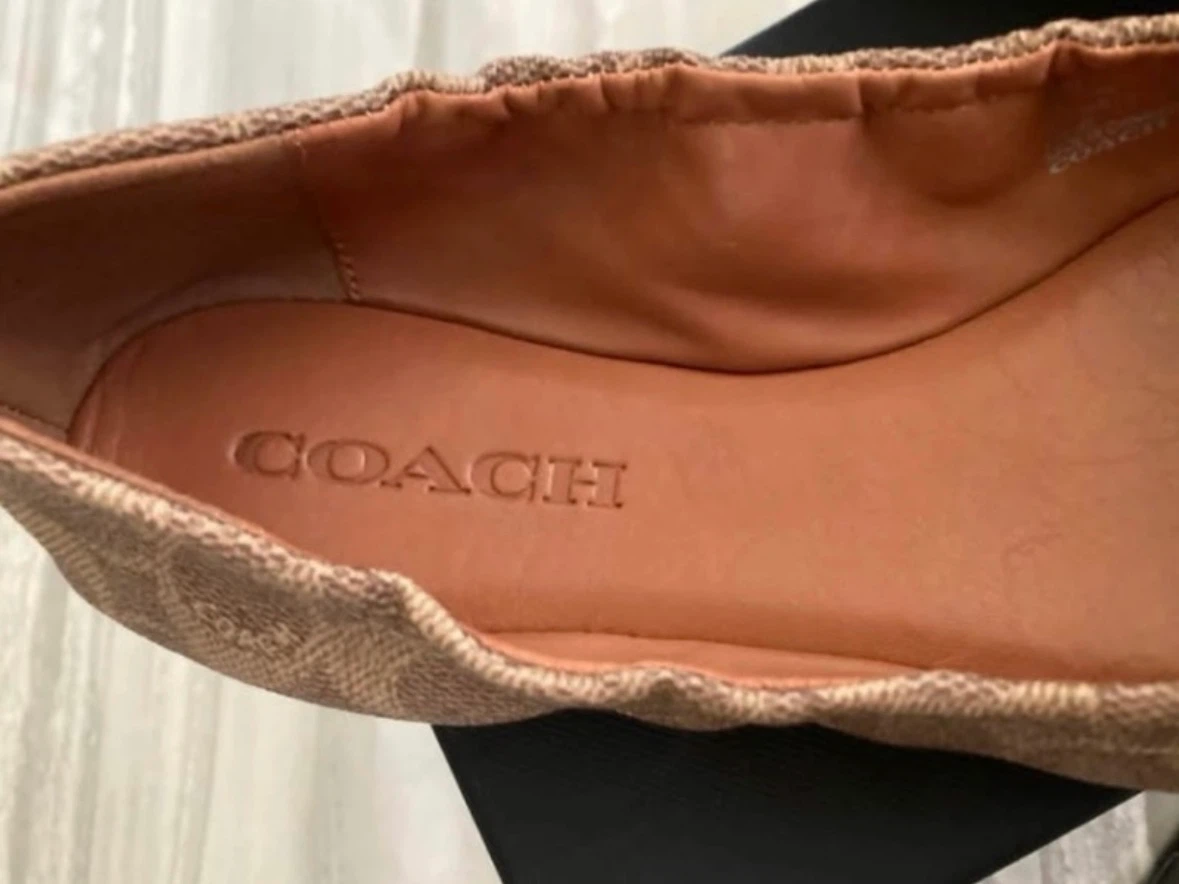 Coach Signature Ballet Flats - Size 7 - photo 4