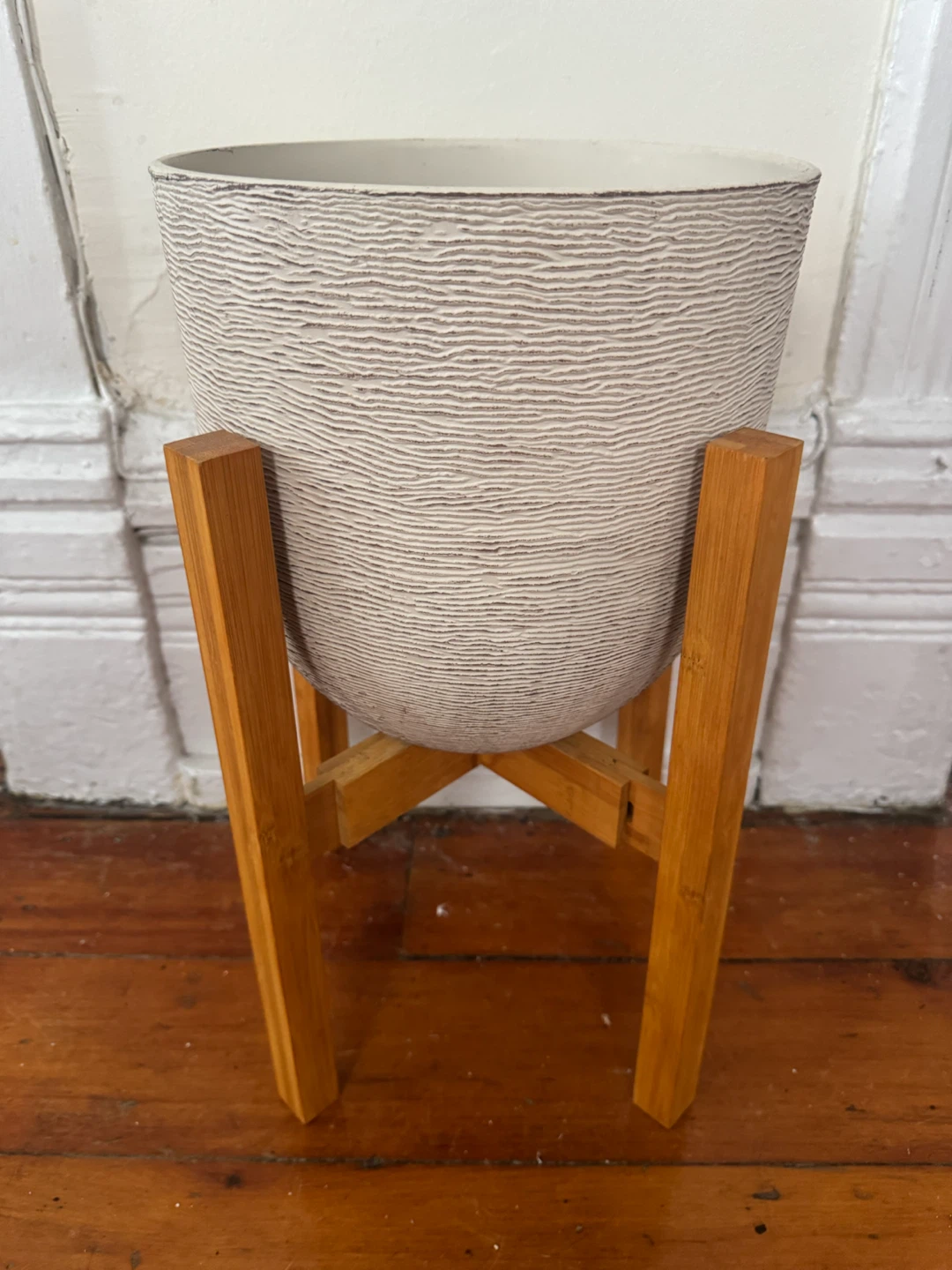 Textured Planter Pot with Wooden Stand