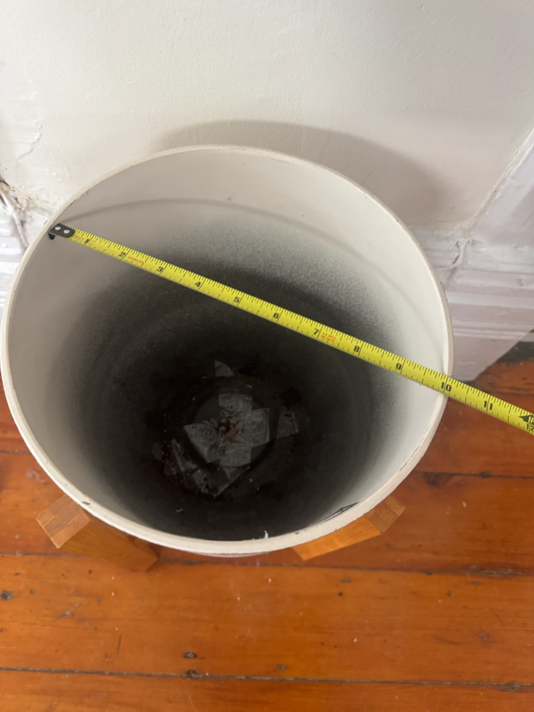 Textured Planter Pot with Wooden Stand - photo 2