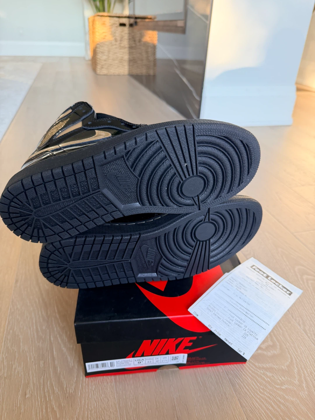 Nike Air Jordan 1 Retro High OG Black Metallic Gold Sneakers - photo 3