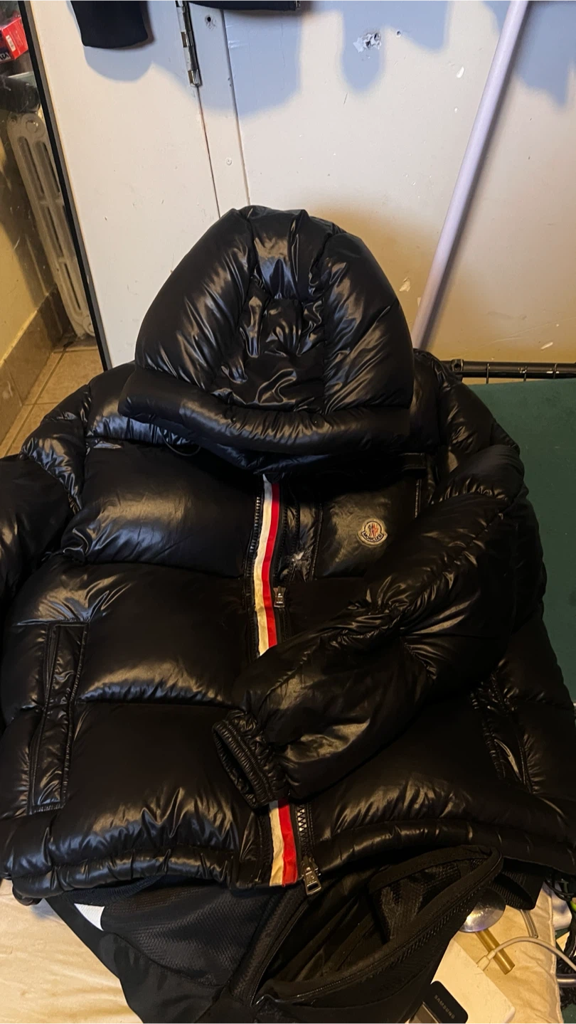 Moncler Puffer Jacket - photo 3