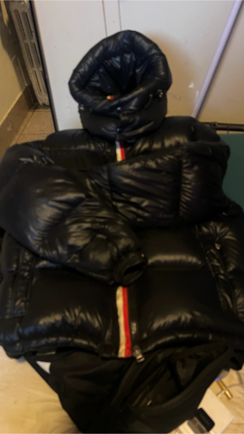 Moncler Puffer Jacket - photo 5