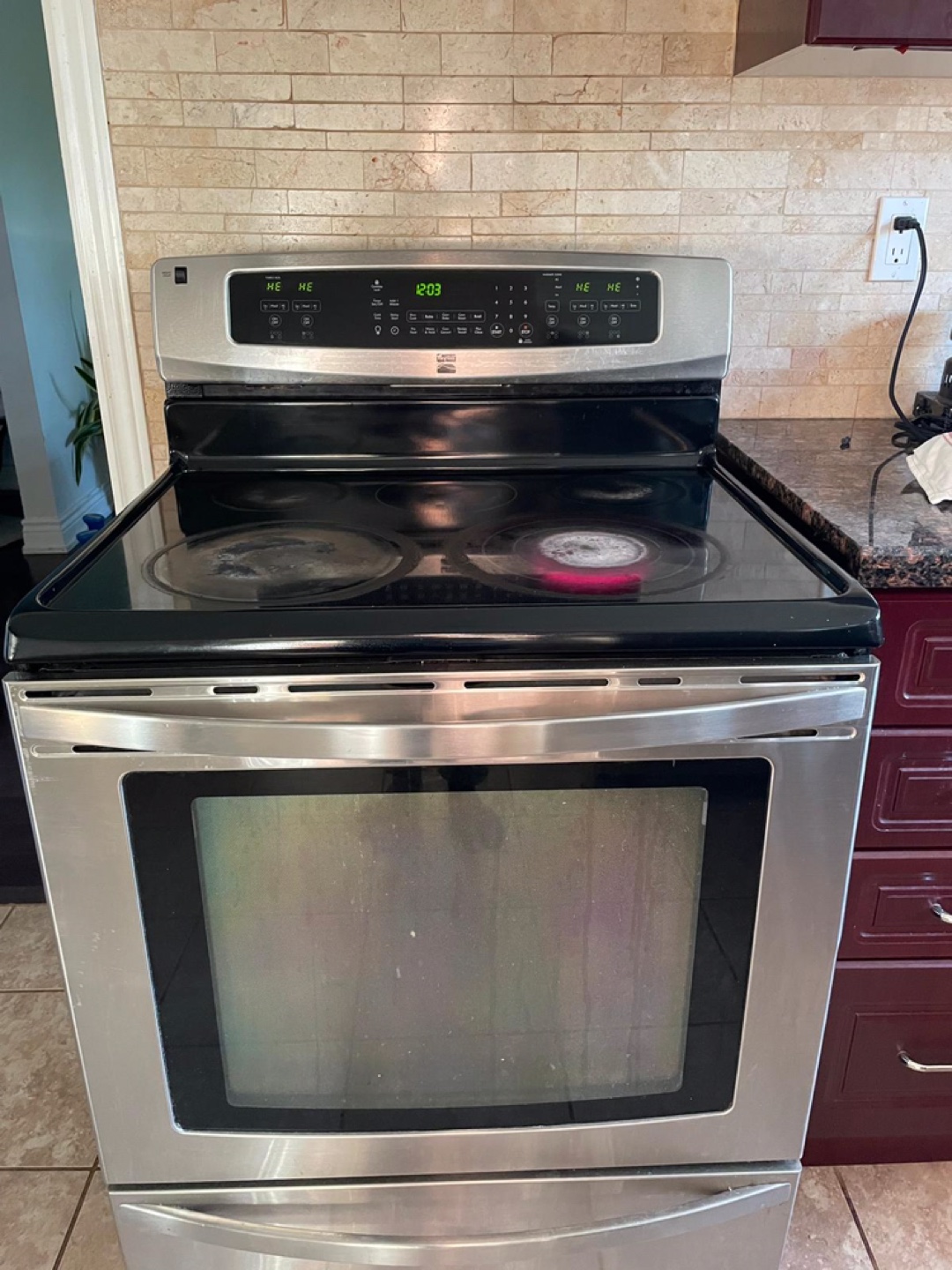 Fully working oven with minor issue (repairable)