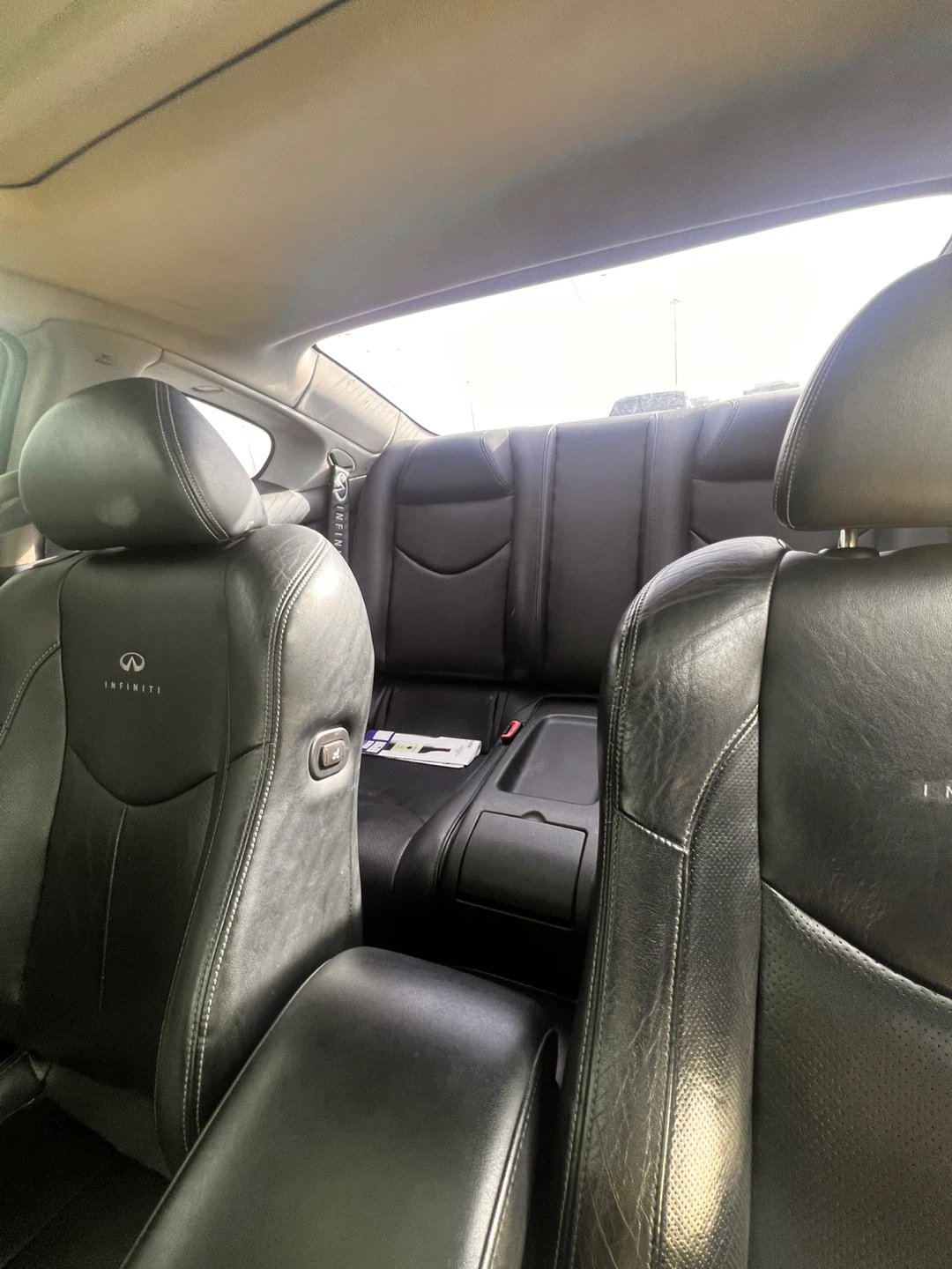 Infiniti G37 Coupe - photo 4