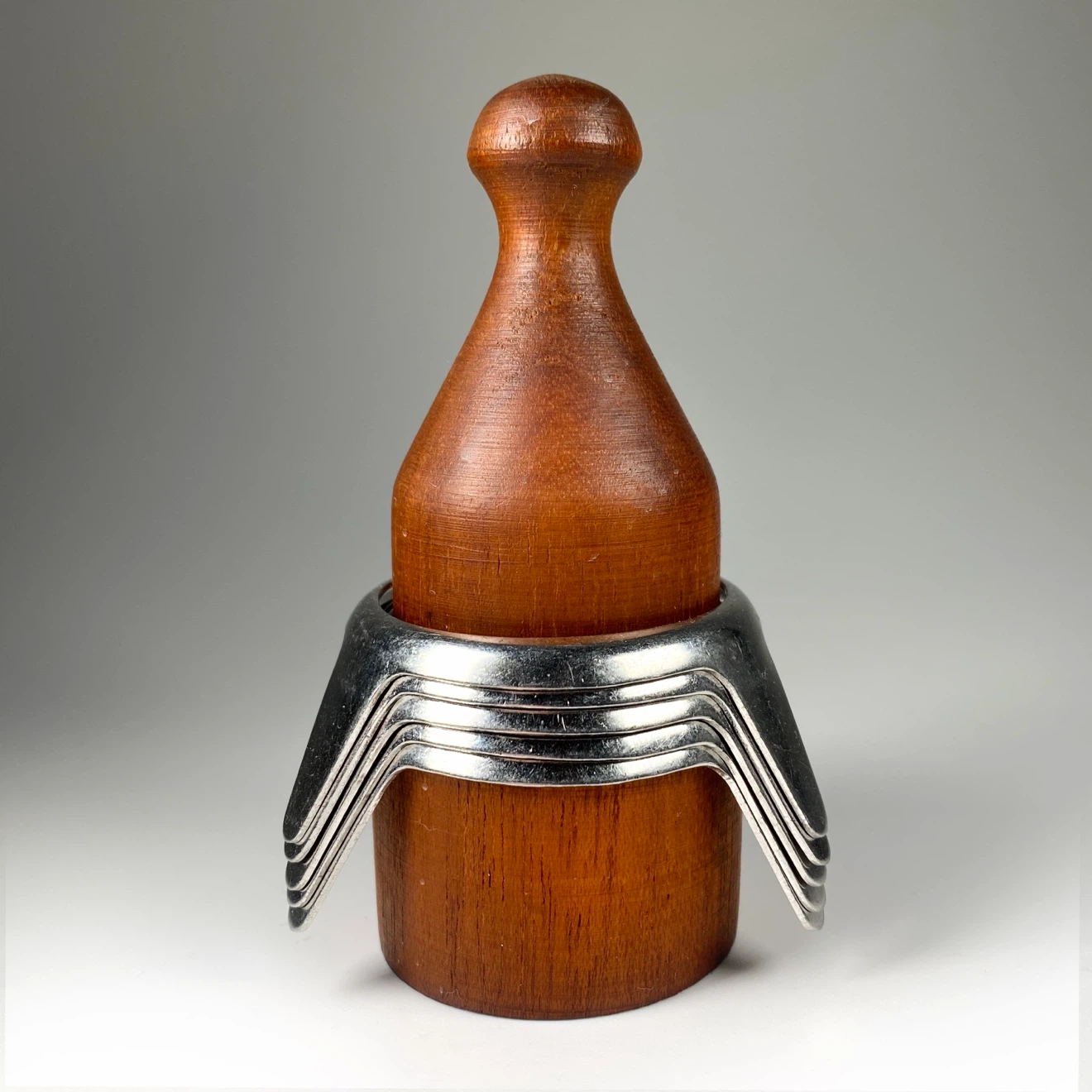 Vintage MCM Egg Holders - photo 2