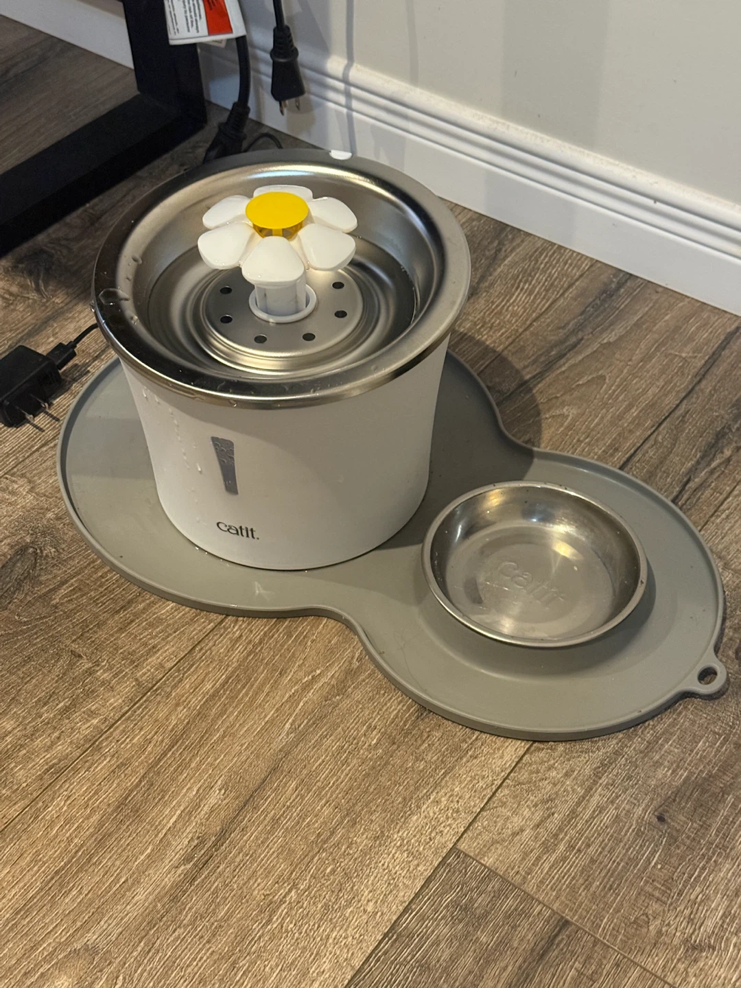 Catit Flower Fountain for Cats, Stainless Steel, 3 L