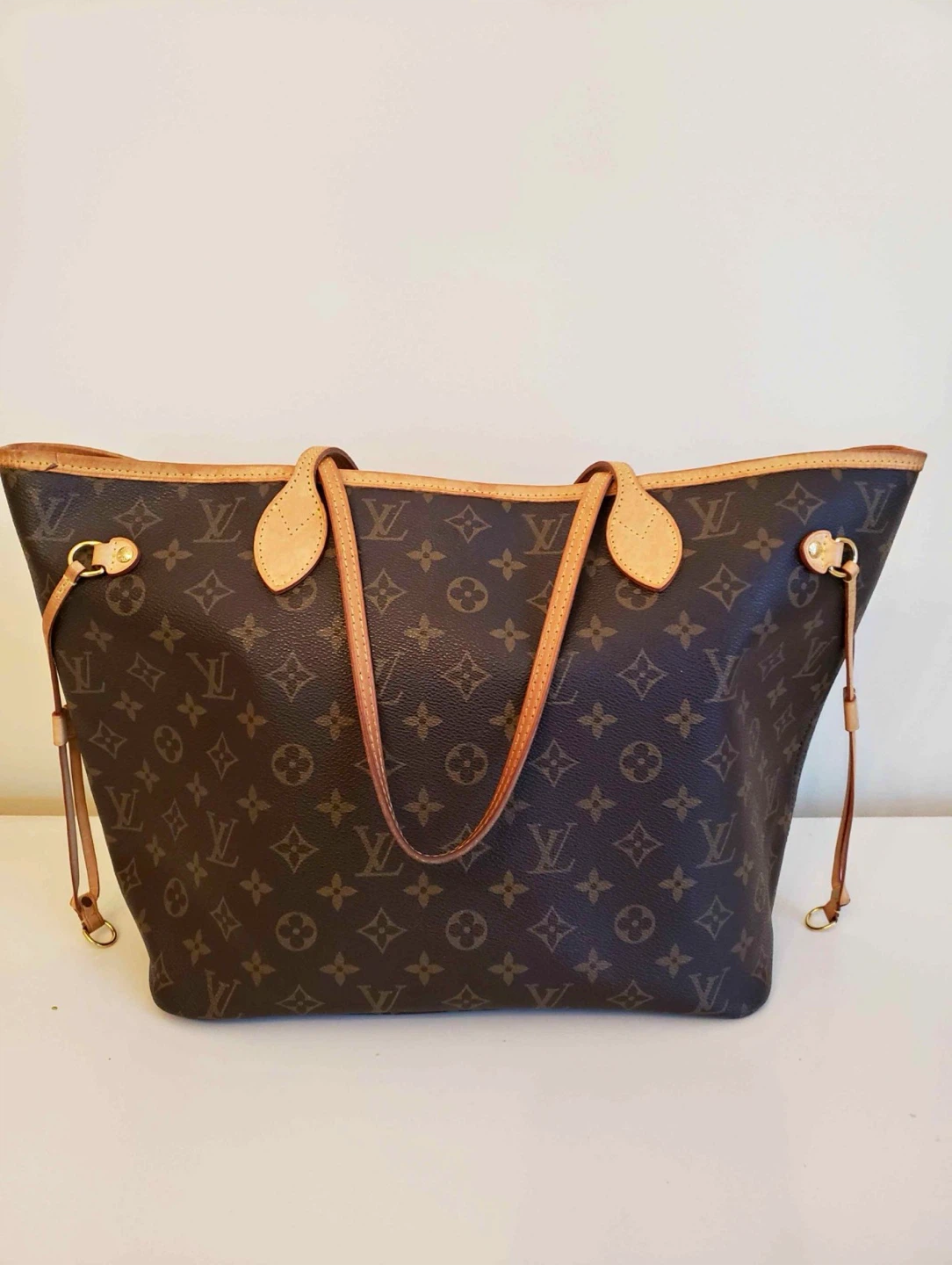 Louis Vuitton Neverfull MM Monogram Canvas Tote Bag - photo 2
