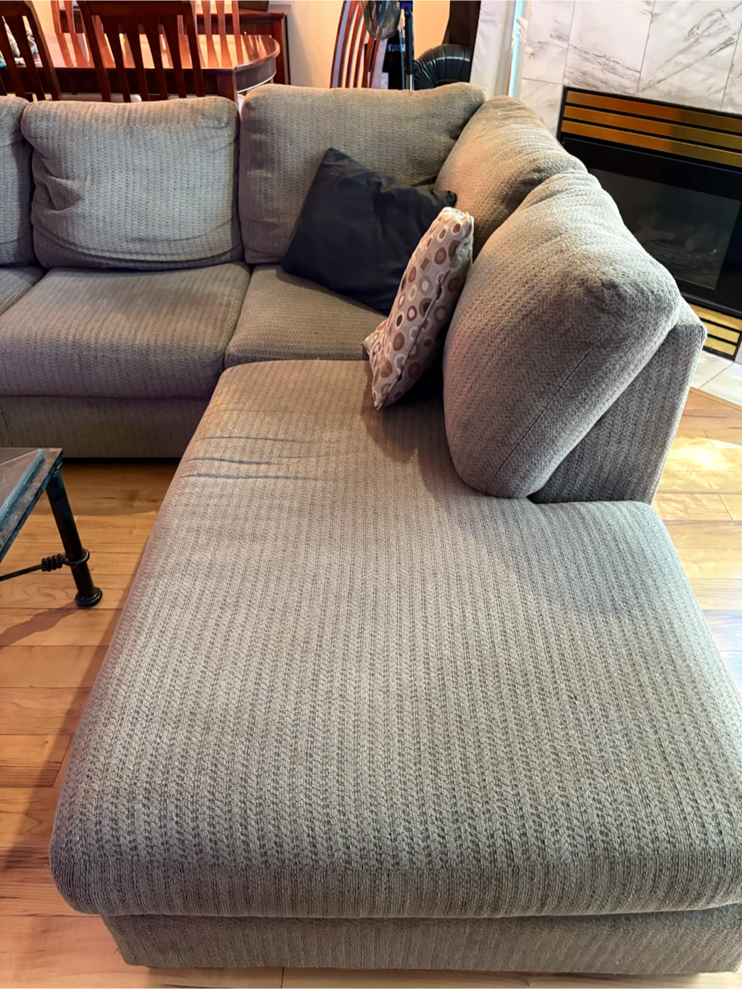 Sectional Couch - photo 3
