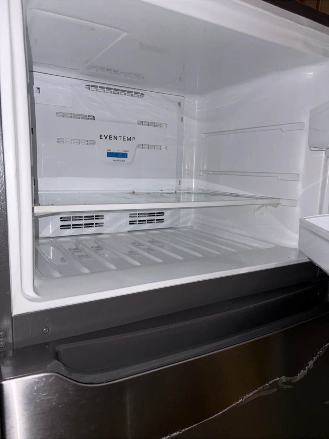 Frigidaire Refrigerator still in packing as in pic - photo 4