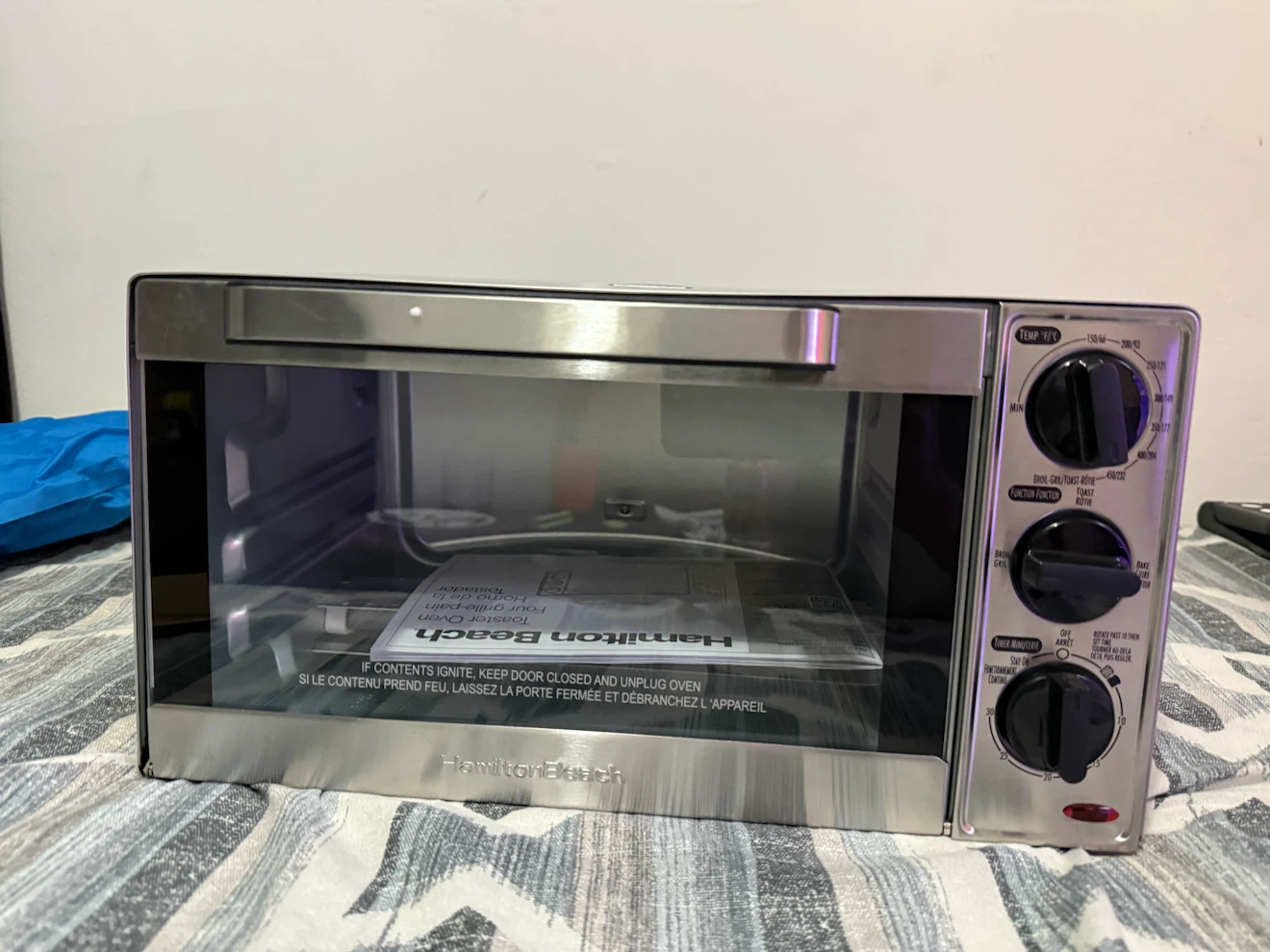 Move out sale - Hamilton Beach Toaster Oven - photo 2