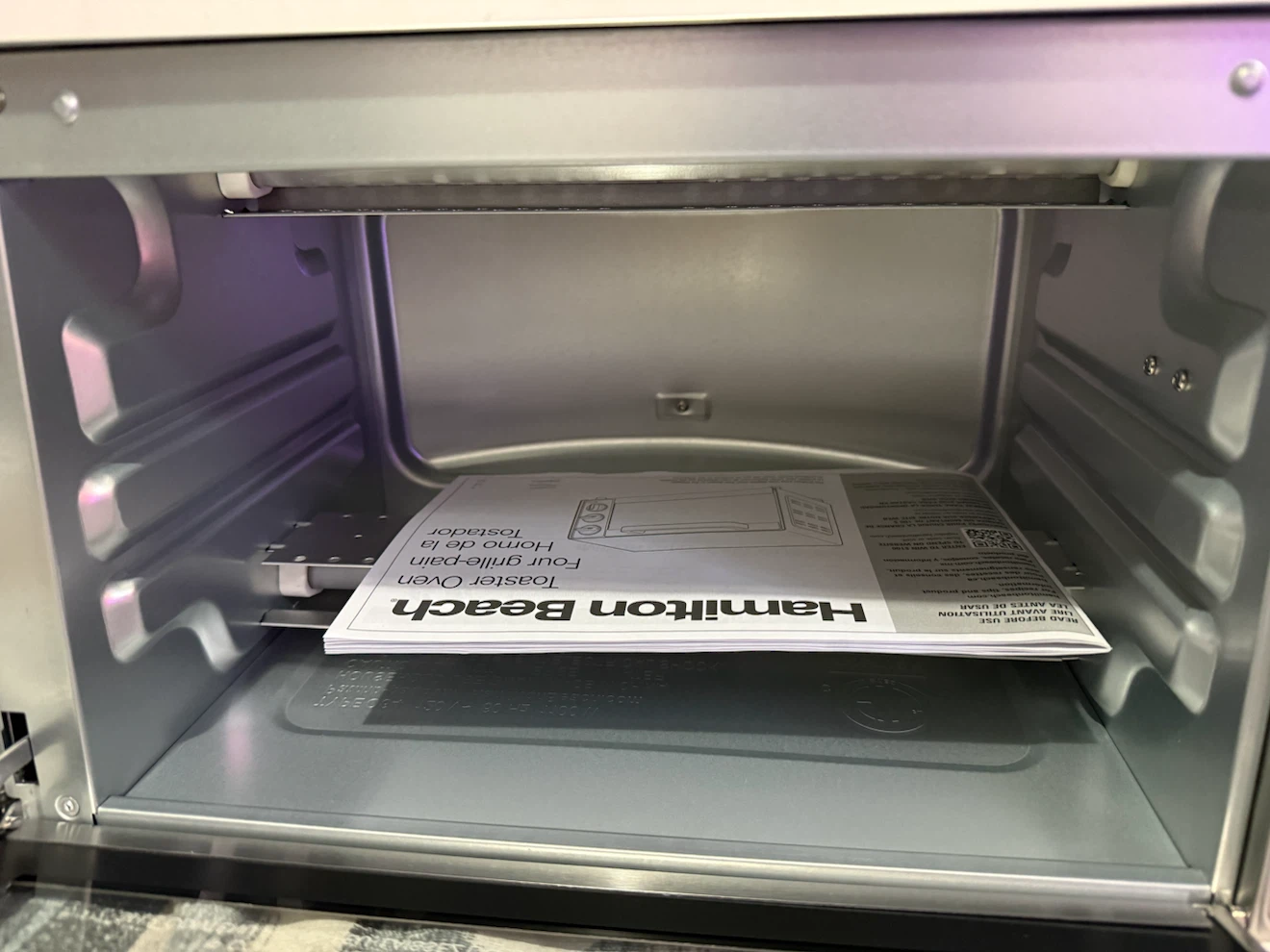Move out sale - Hamilton Beach Toaster Oven - photo 4