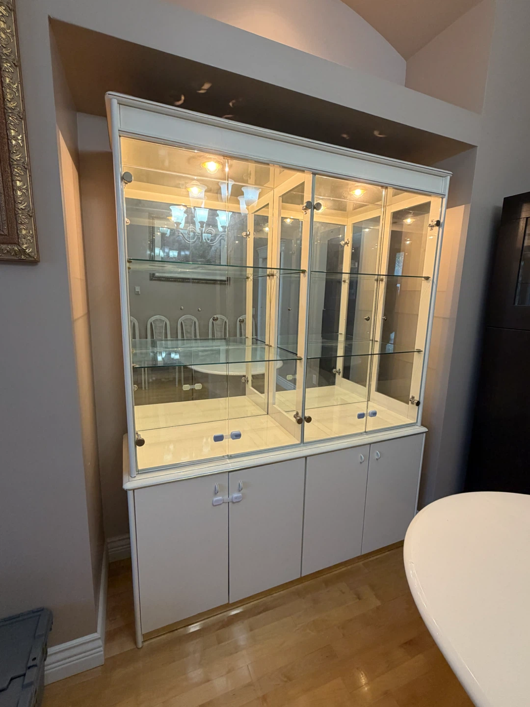 Elegant Glass Display Cabinet with Lighting