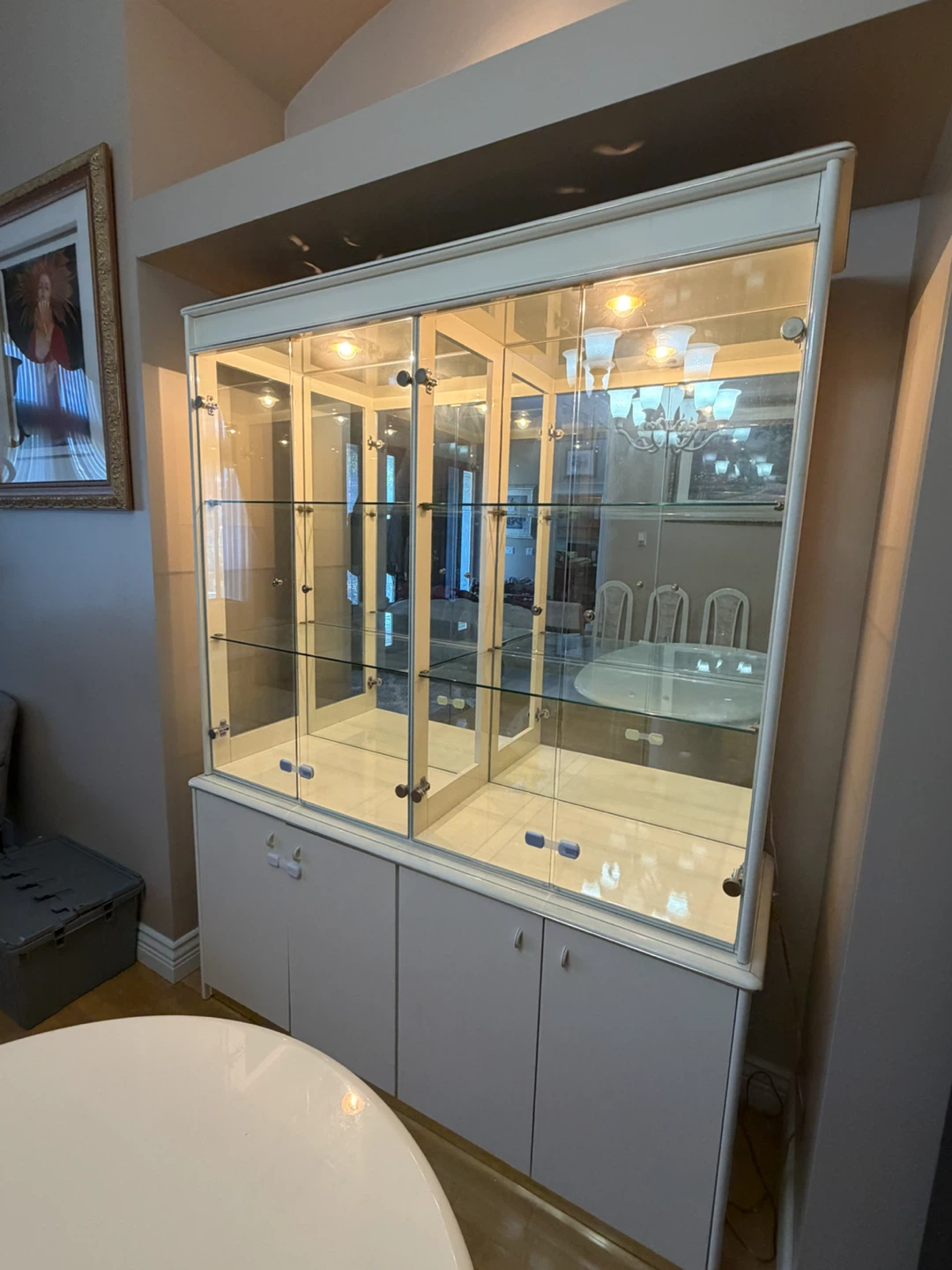 Elegant Glass Display Cabinet with Lighting - photo 2