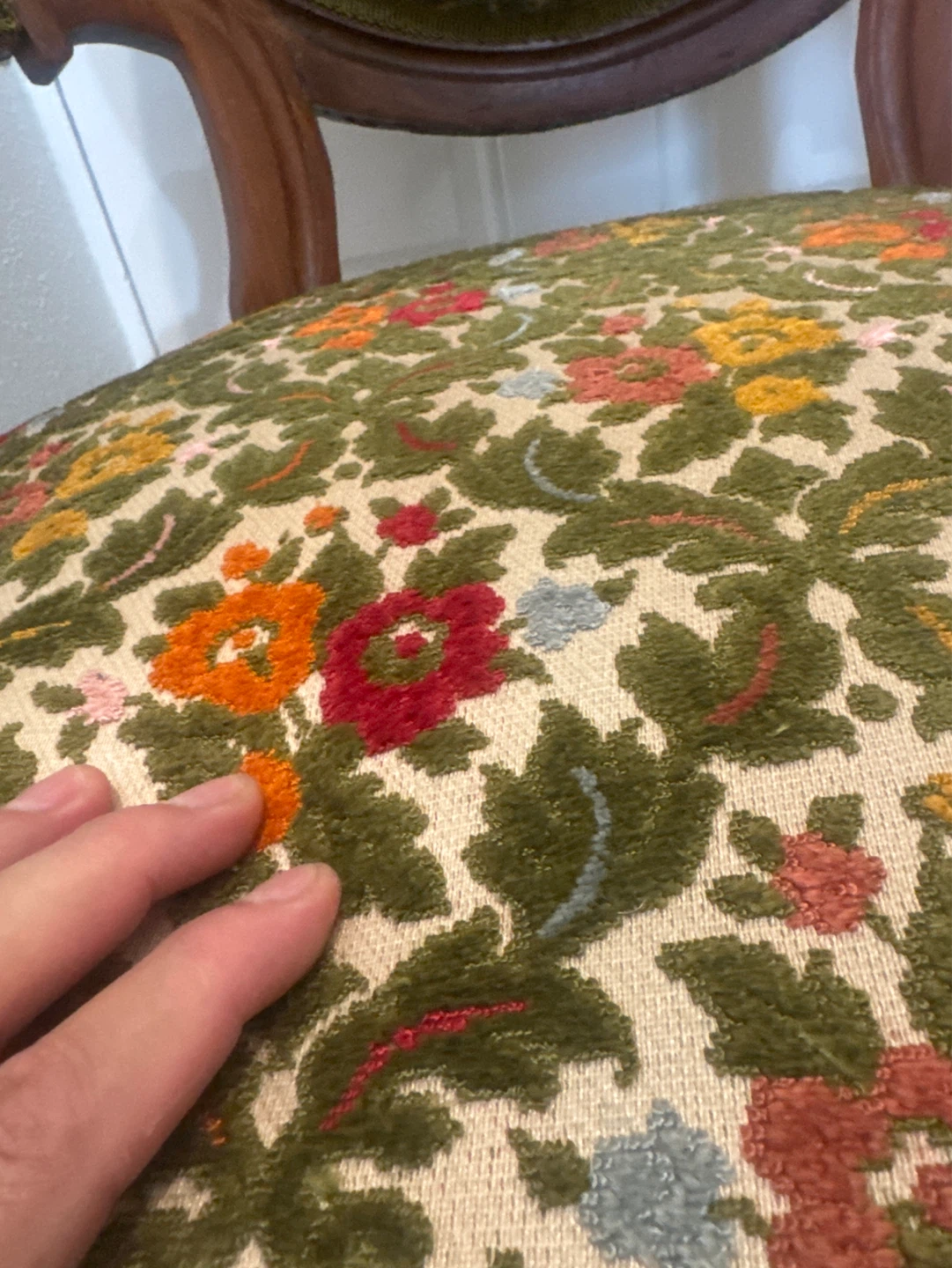 Vintage Accent Chair Floral Upholstery Wood Frame - photo 3