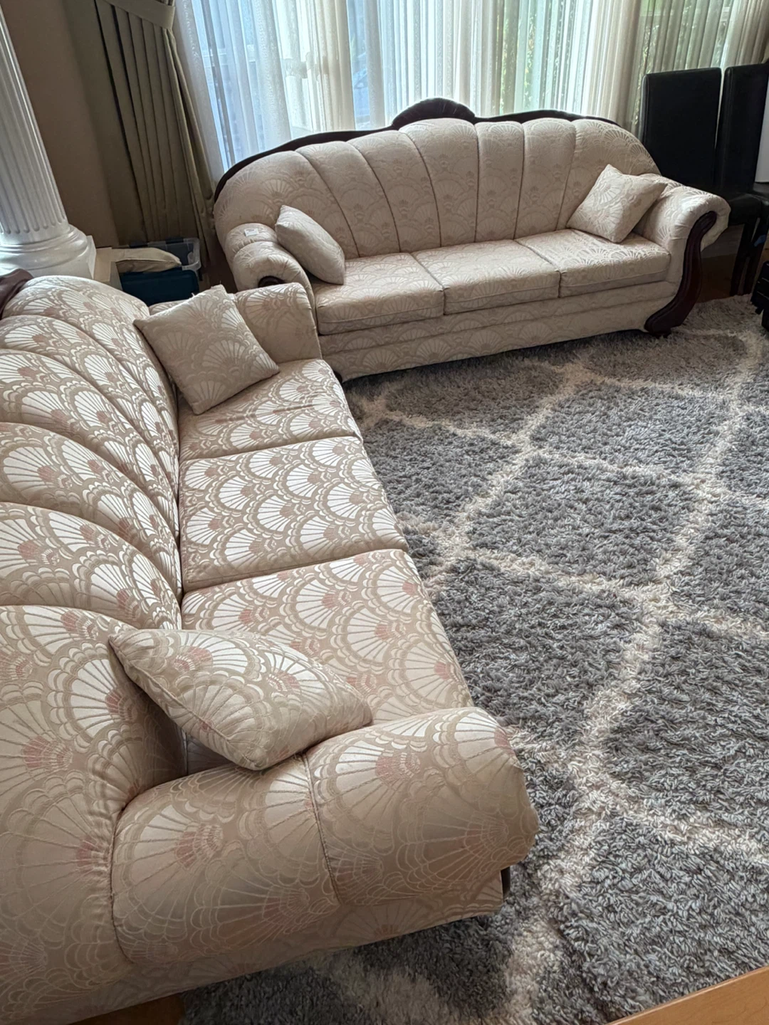 Elegant Edgewood Furniture Living Room Set - photo 2