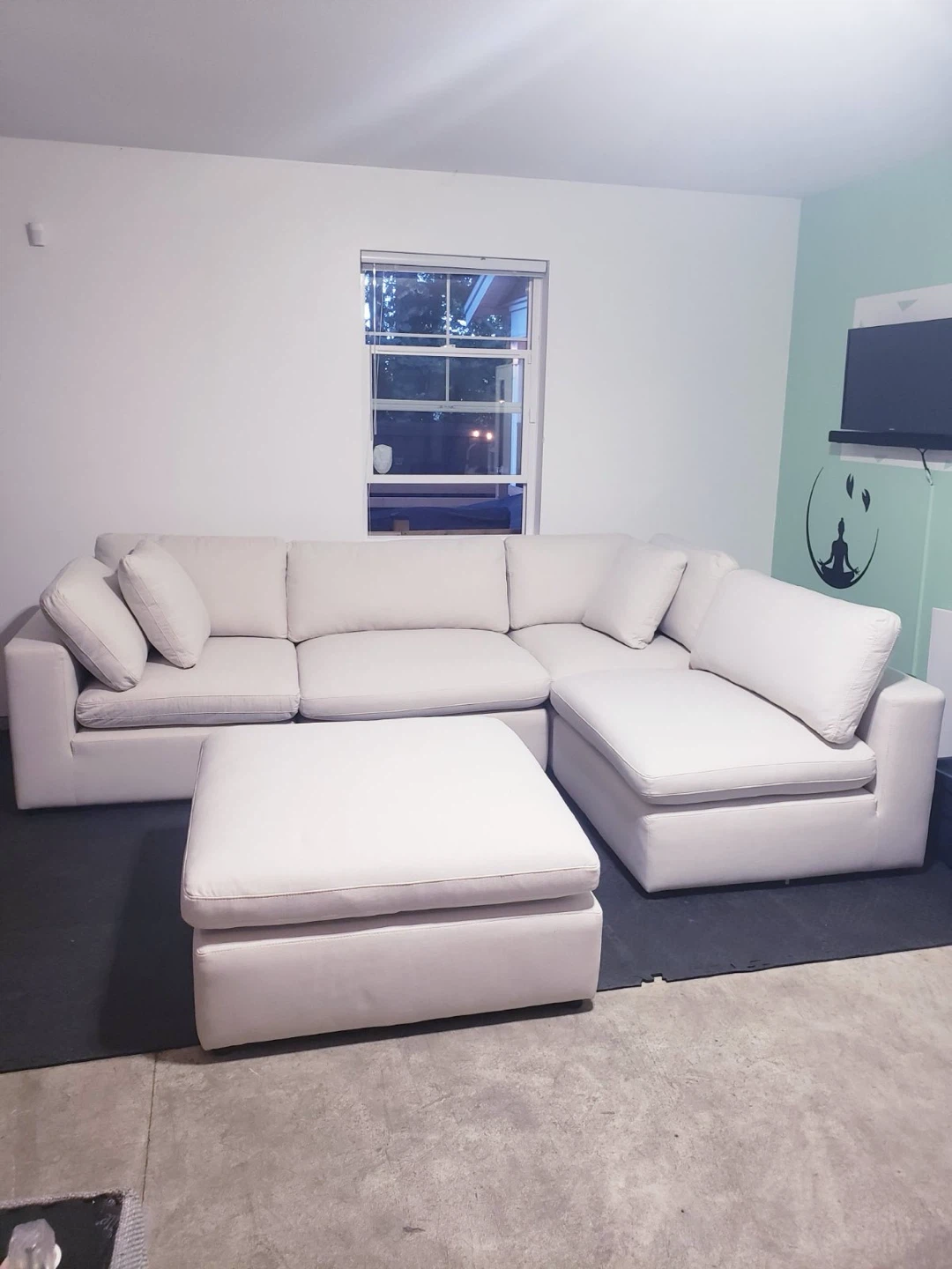Sectional Sofa with Ottoman ( Delivery Available ) - photo 2