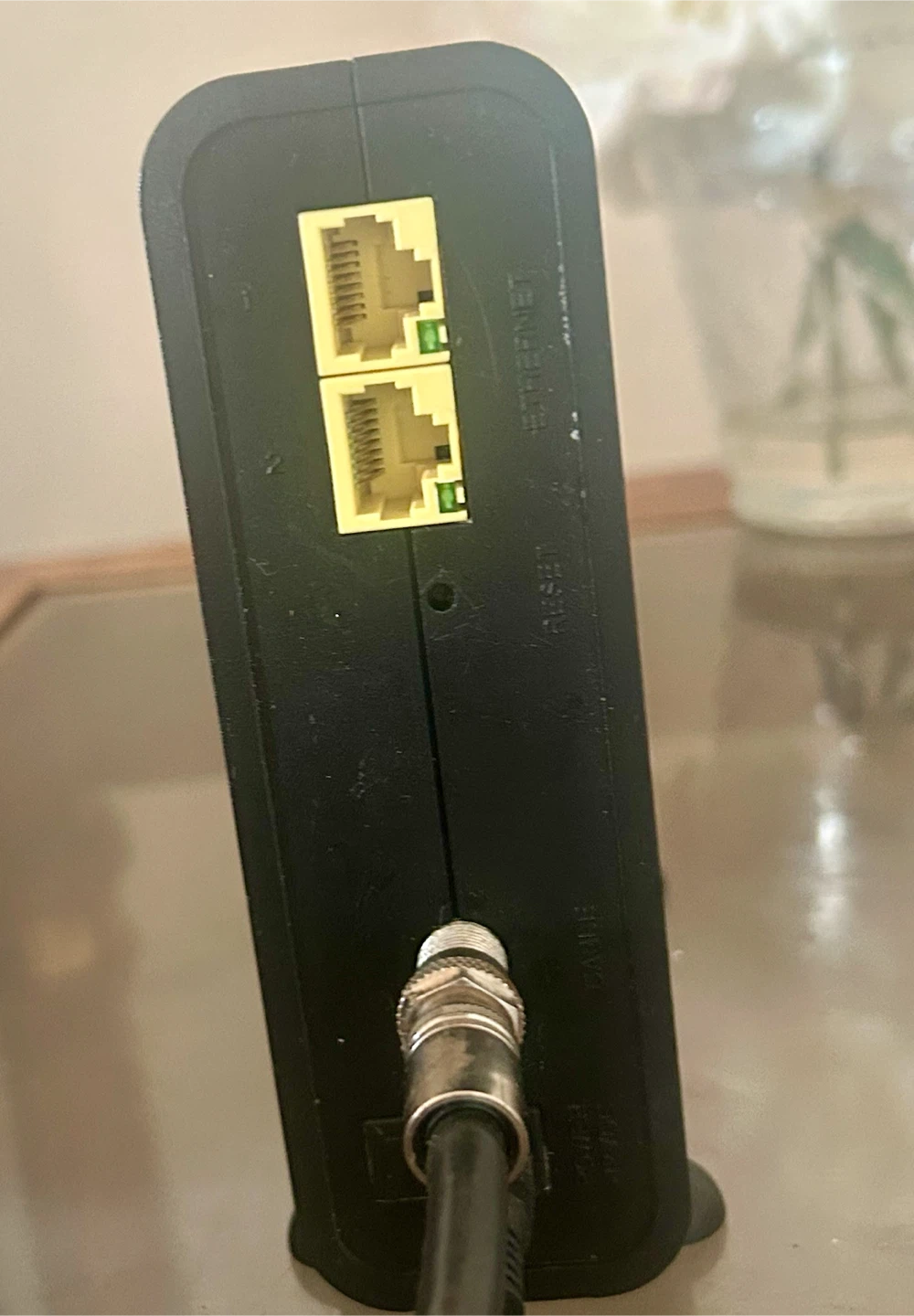 CBN CM4000-G Cable Modem - photo 2